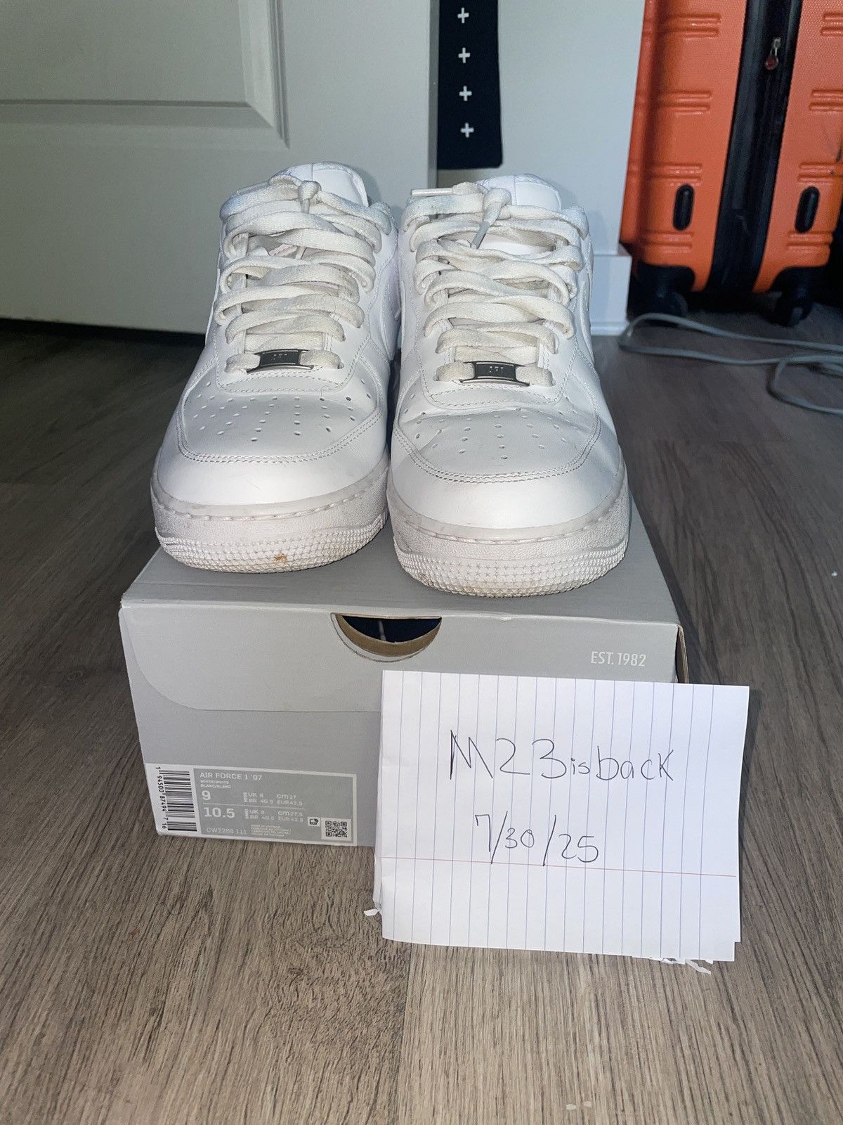 Nike White air force 1 07’ Size US 9 / EU 42 - 6 Thumbnail