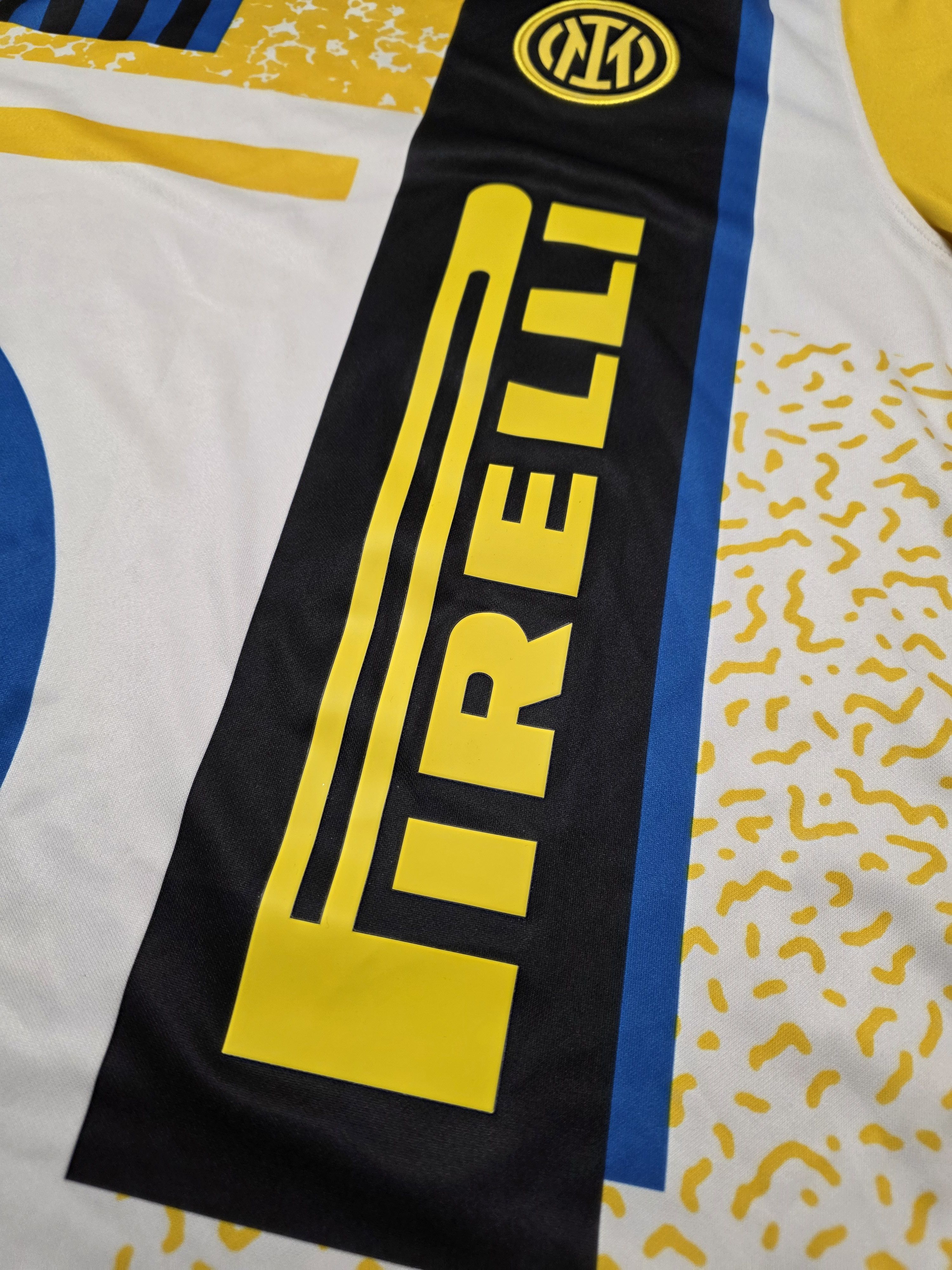 Nike INTER MILAN 2020 2021 FOURTH FOOTBALL SHIRT SOCCER JERSEY Size US L / EU 52-54 / 3 - 5 Thumbnail