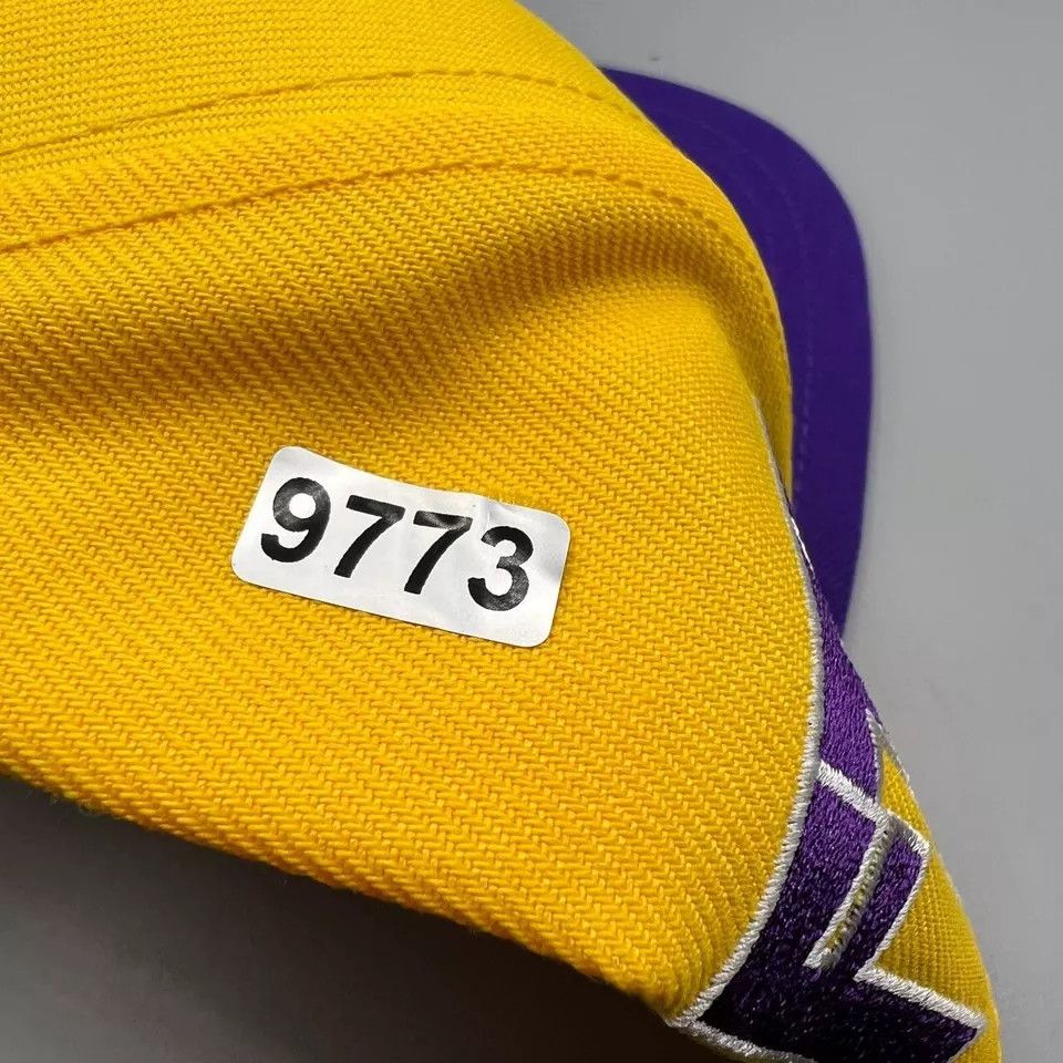 Undefeated Los Angeles LA Lakers x Undefeated Hat Men Snap Back Cap New Size ONE SIZE - 8 Thumbnail