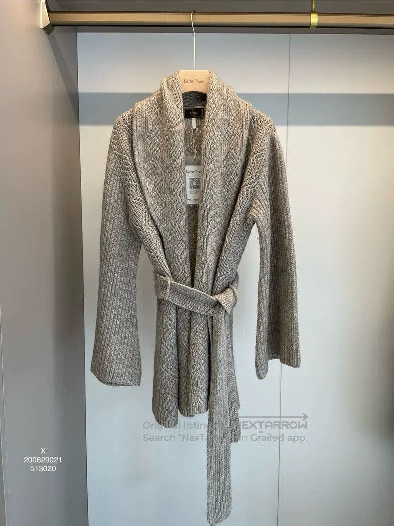 Fendi Fendi Gray cashmere cardigan sweater Size XS / US 0-2 / IT 36-38 - 1 Thumbnail