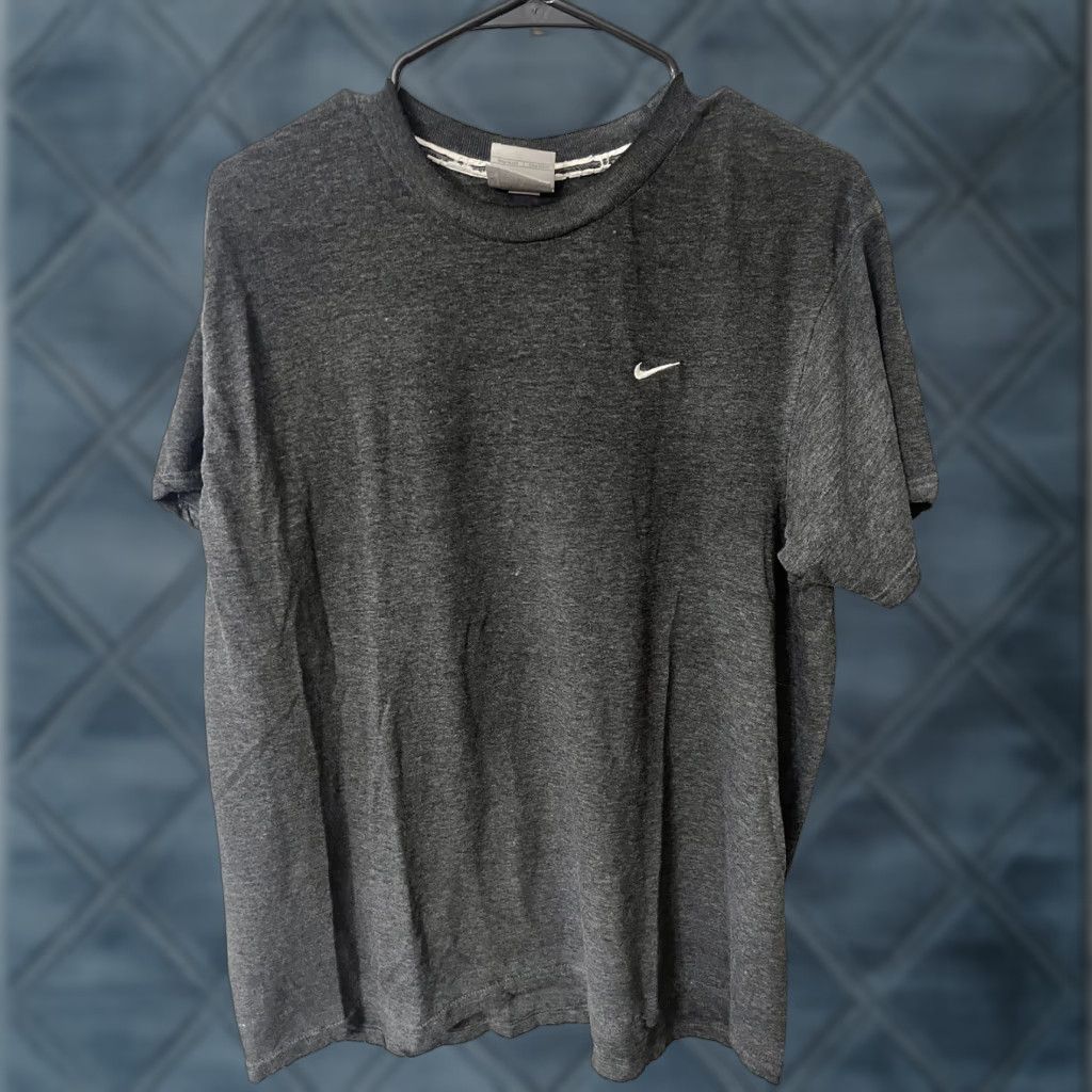 Nike Nike T-Shirt Adult Large Gray Short Sleeve Crewneck Solid Logo Dri-Fit Mens Size US L / EU 52-54 / 3 - 1 Thumbnail