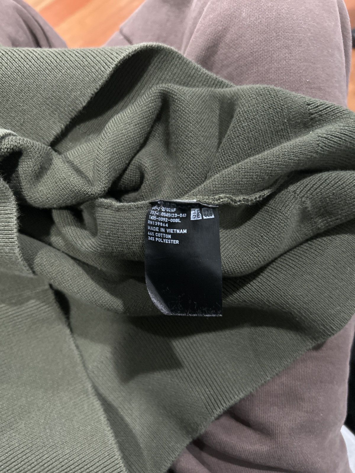 Uniqlo Uniqlo Dark green sweater Size US M / EU 48-50 / 2 - 4 Thumbnail
