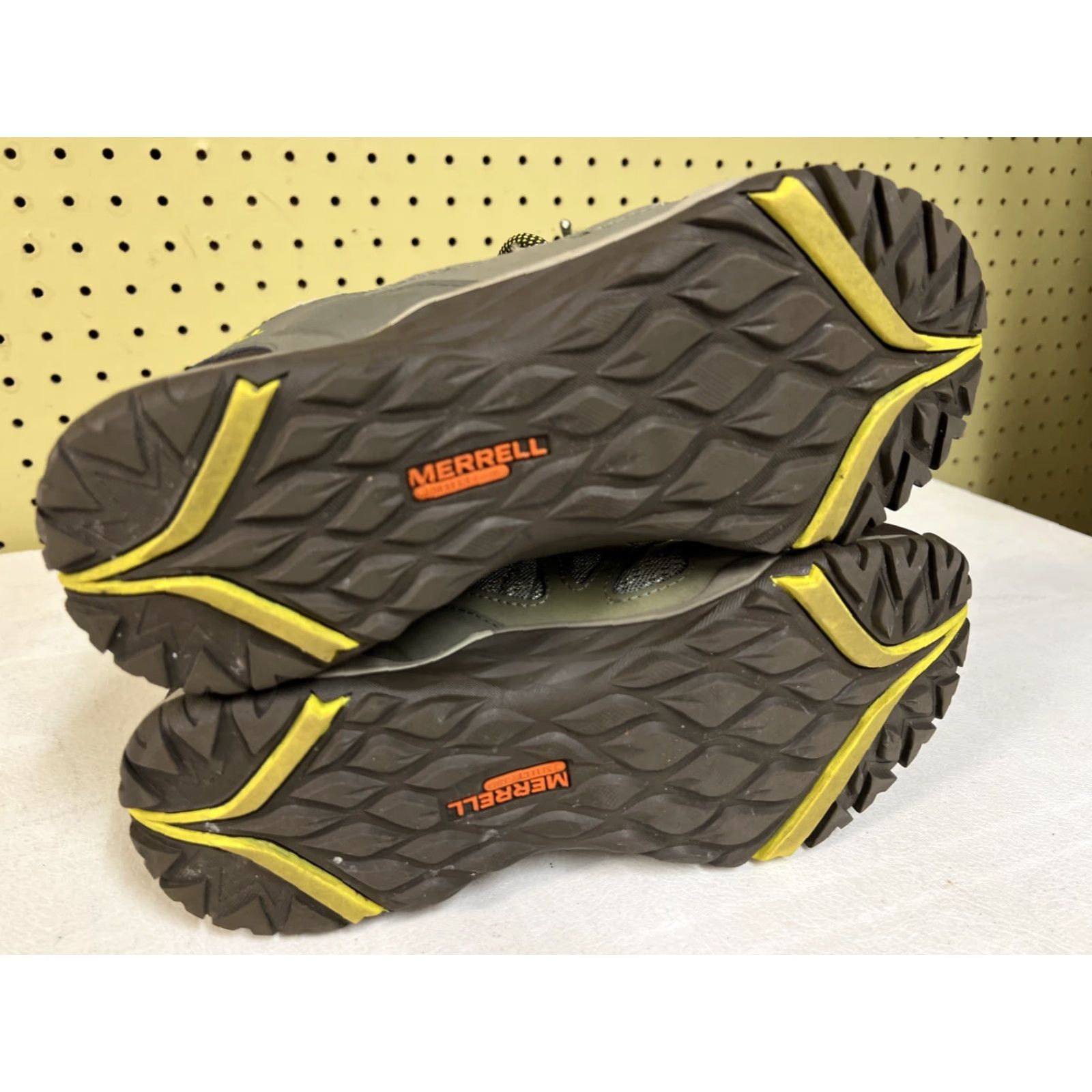 Merrell Merrell Siren Sport Q2 Dusty Olive Women's Size 10 Hiking Low Top Boots Size US 10 / IT 40 - 4 Thumbnail