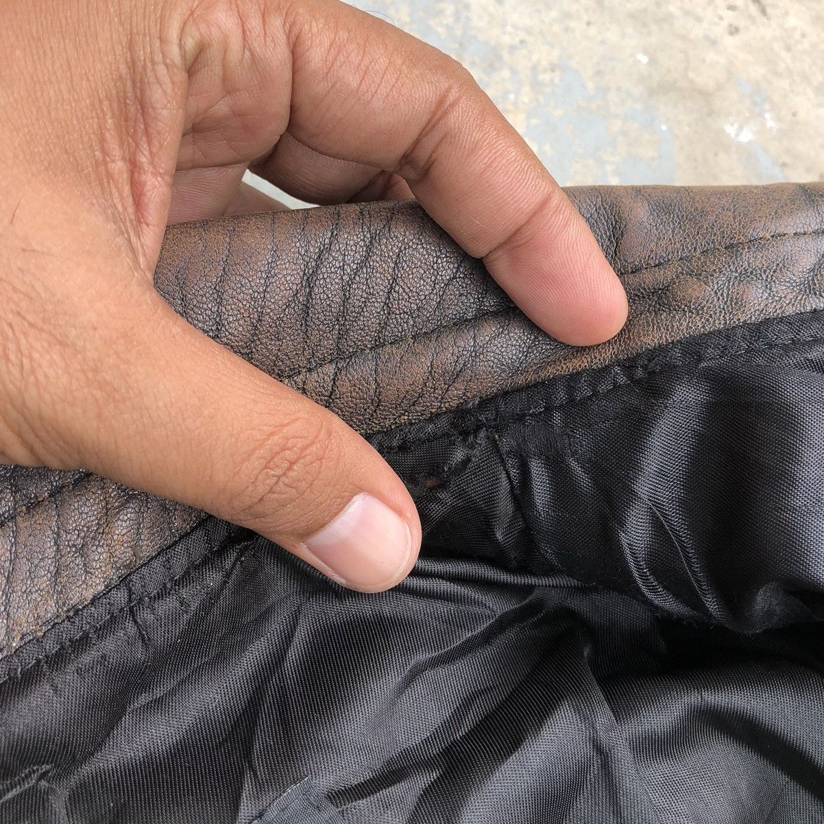 Avirex Vintage Avirex Limited A-2 Airforce Faded Leather Jacket Size US M / EU 48-50 / 2 - 17 Thumbnail