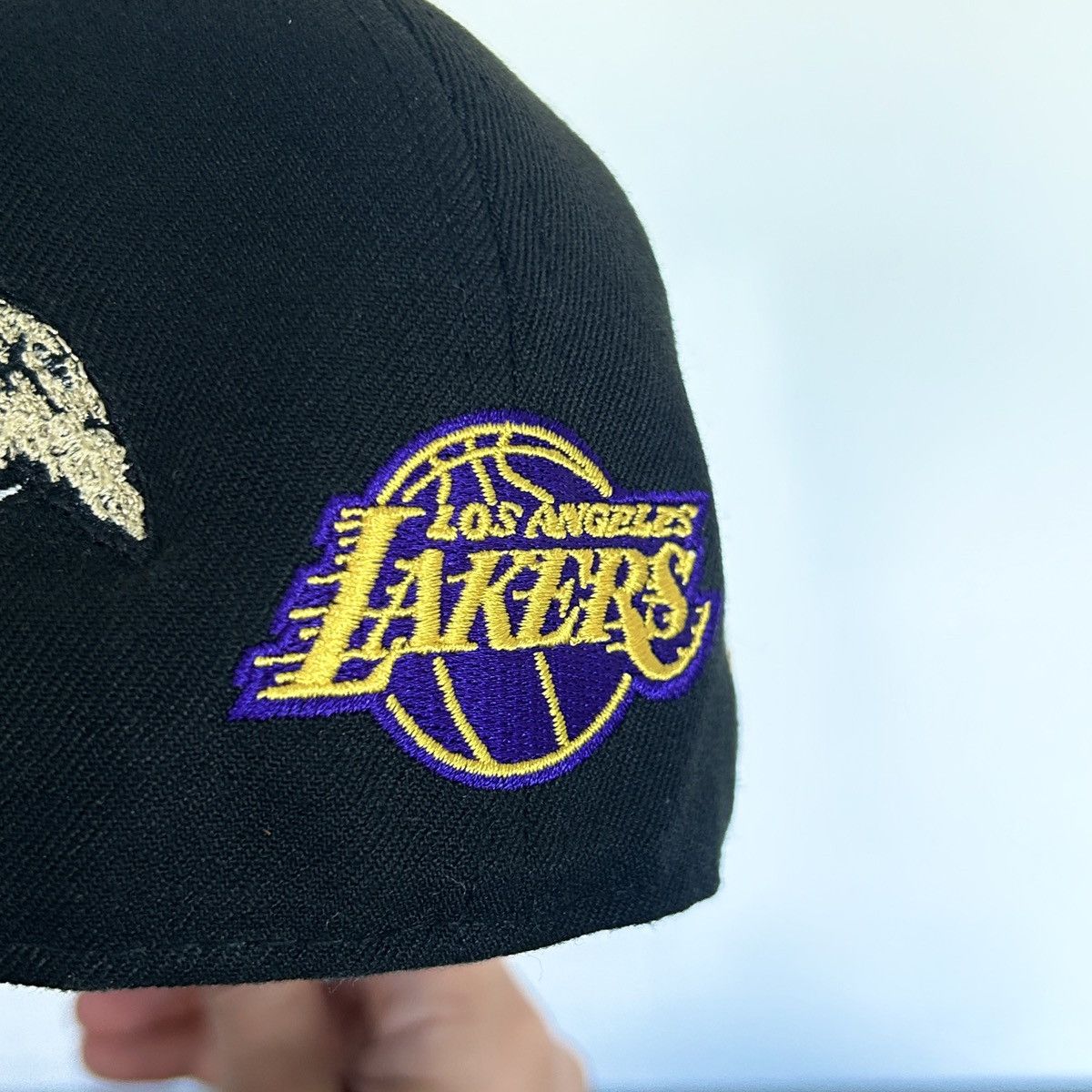 New Era *7 1/8* 1-of-1 NEW ERA LA Lakers Exclusive Custom Fitted Size ONE SIZE - 5 Thumbnail