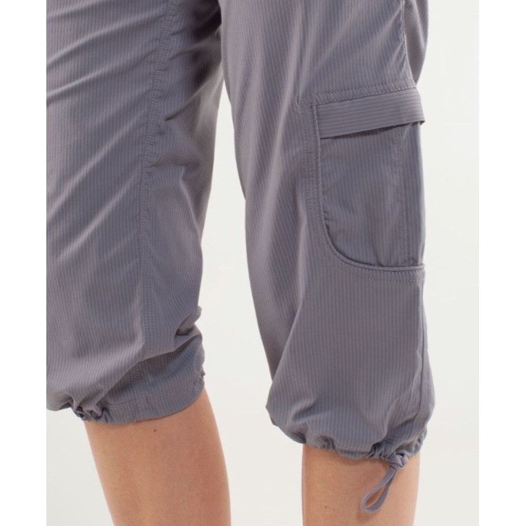 Lululemon Lululemon Fossil Gray Yoga Camp Crop Pants Size 4 With Draws Size 27" / US 4 / IT 40 - 12 Thumbnail