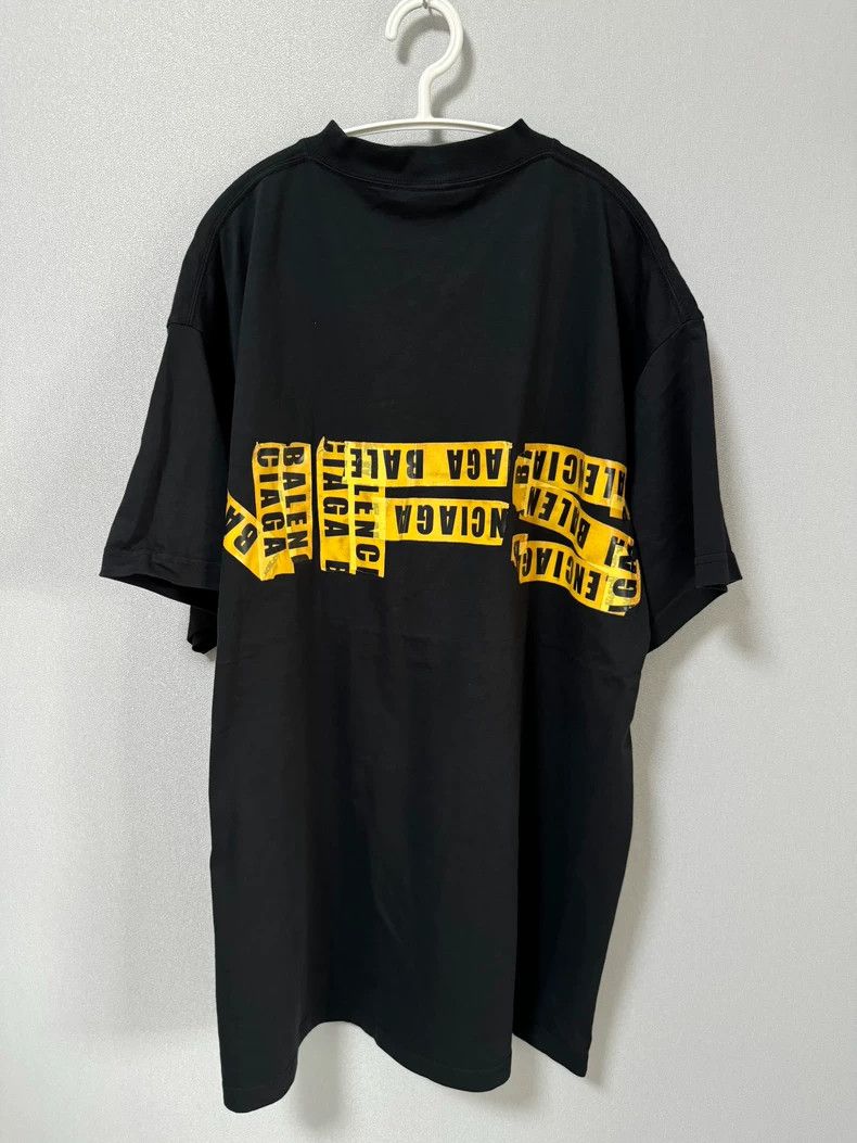 Balenciaga Balenciaga Need for Speed SS24 Collaboration Collection Le Size US M / EU 48-50 / 2 - 2 Thumbnail