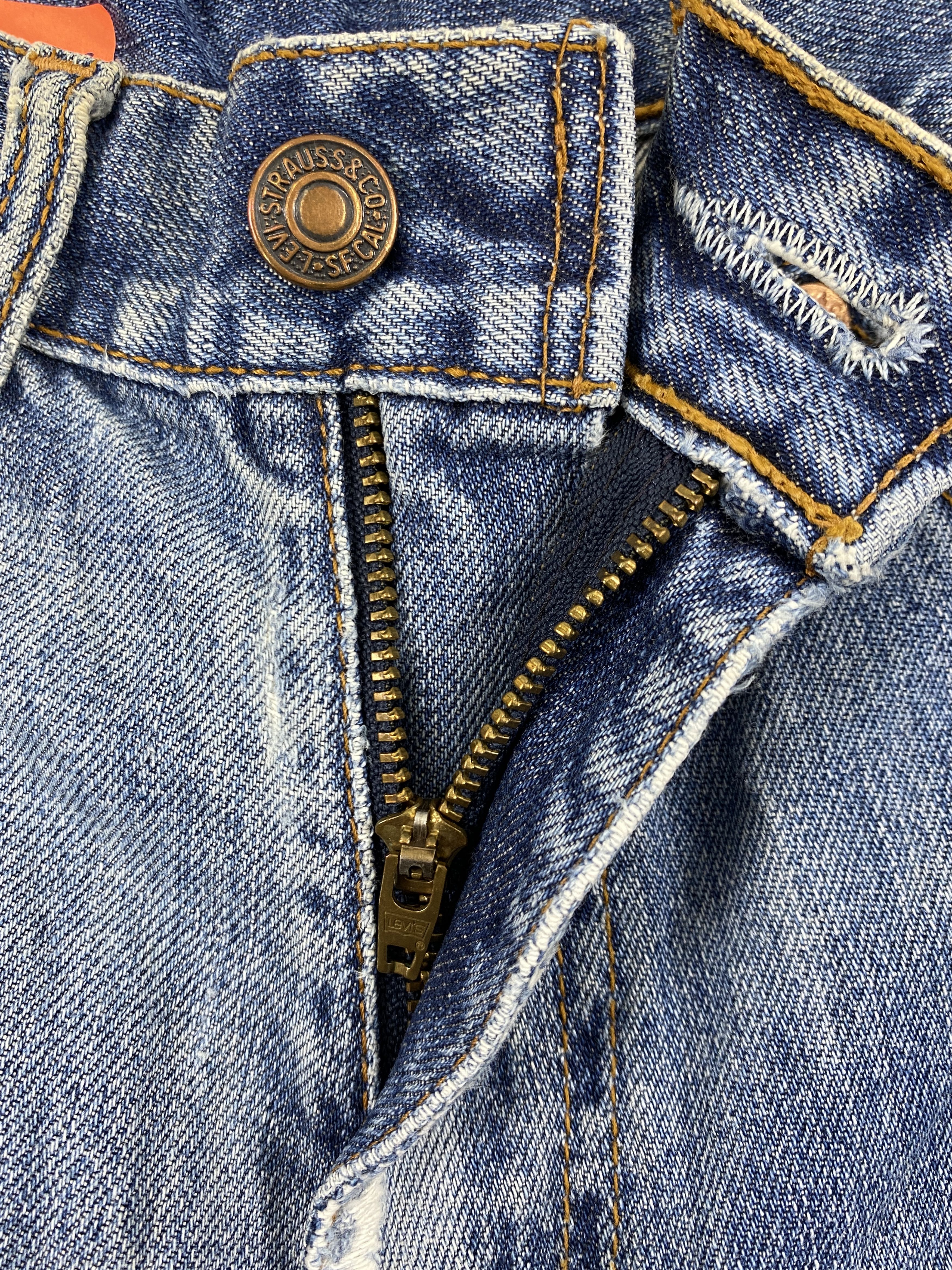 Levi's Vintage Levi's W515 Distressed Jeans 26x27 Denim-JN3876 Size US 26 / EU 42 - 7 Thumbnail