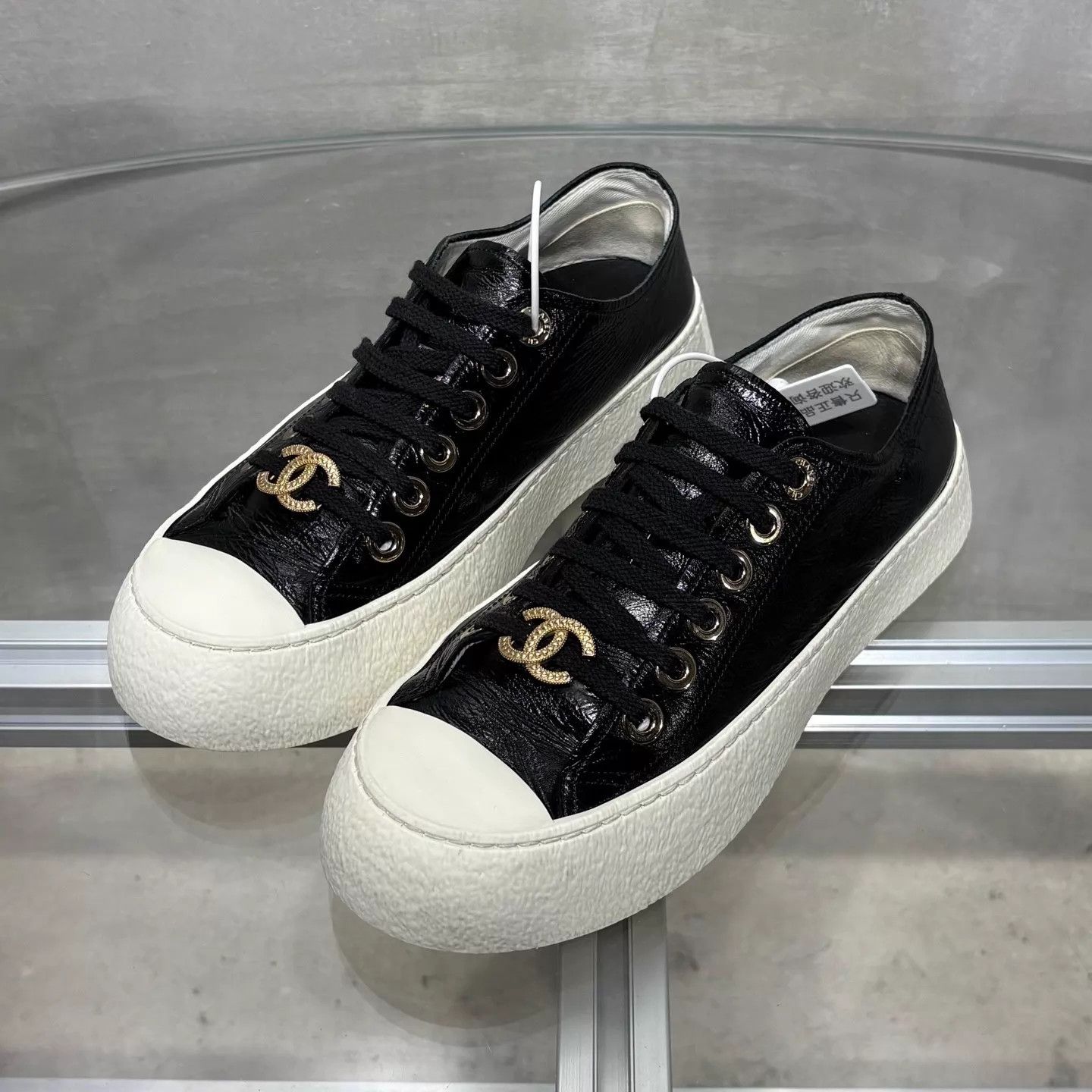 Chanel Chanel 25s Platform Mule Size 36.5 YH25263 Size US 6 / IT 36 - 2 Thumbnail