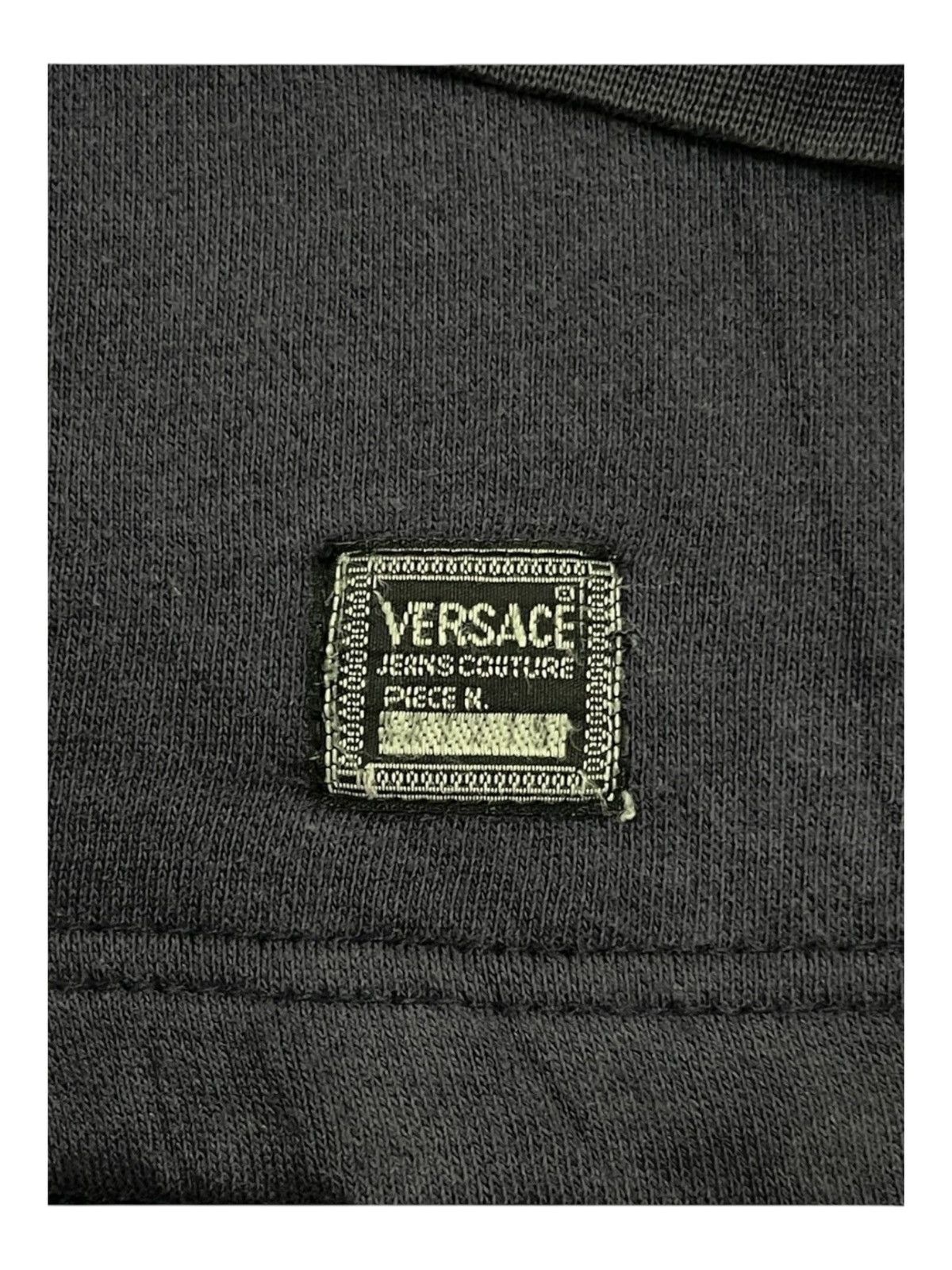 Versace Vintage Versace Jeans Couture Embroidered Logo Sweatshirt Size US M / EU 48-50 / 2 - 5 Thumbnail