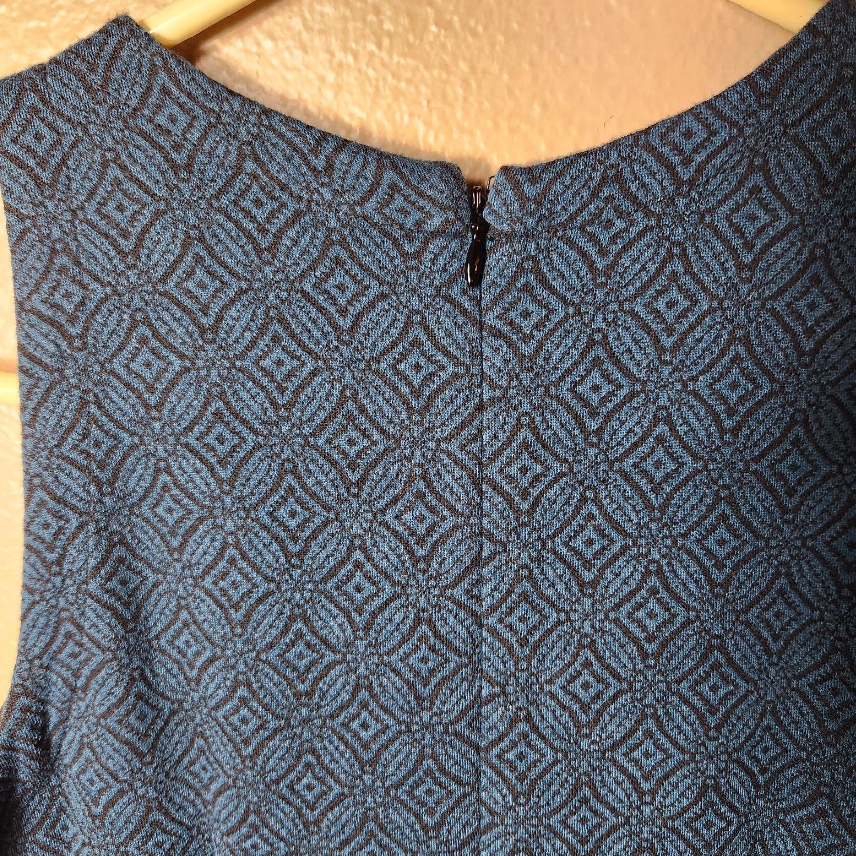 Loft VINTAGE Loft Womens Sleeveless Blue Ponte Knit Patterned Sheath Dress-Size 4 Size S / US 4 / IT 40 - 5 Thumbnail