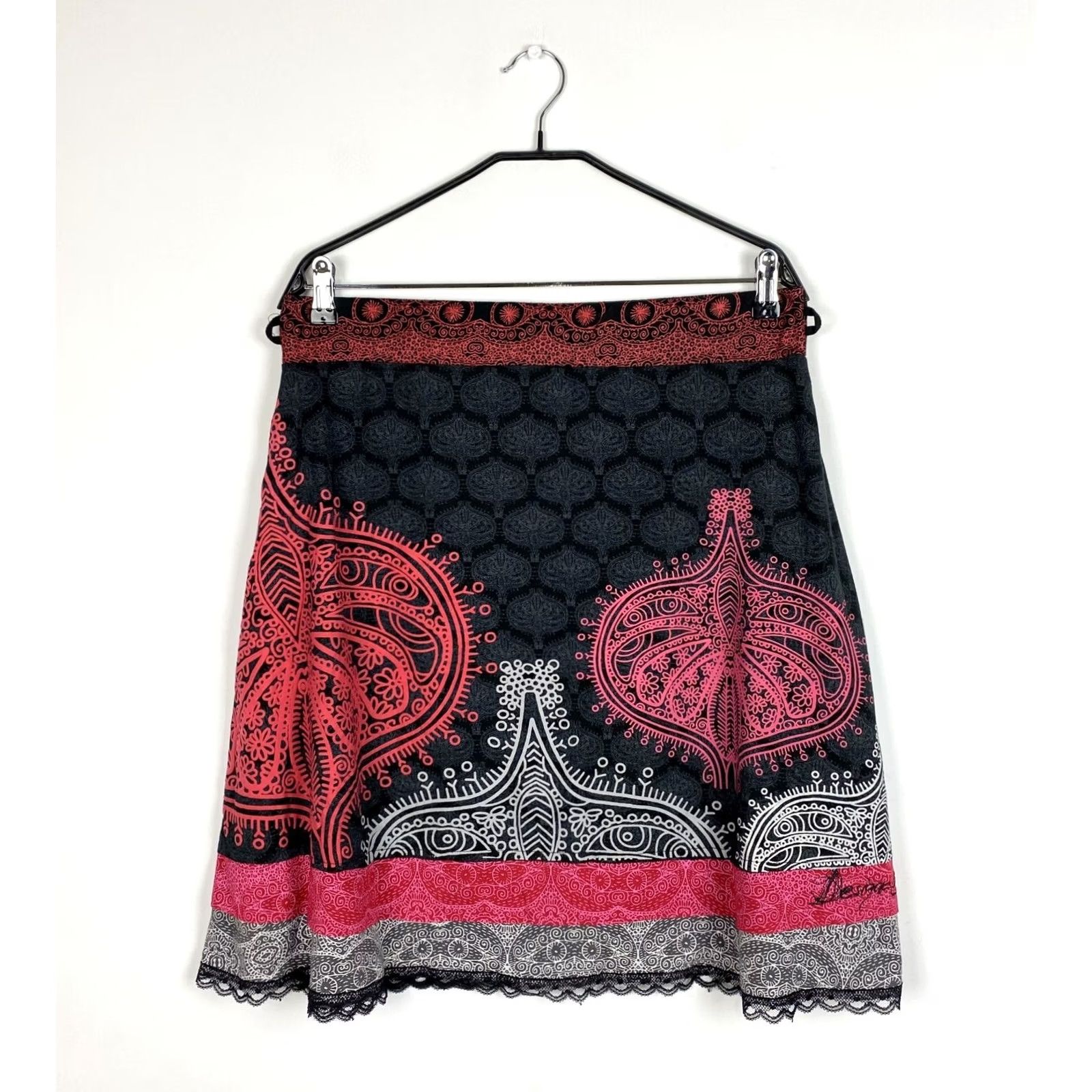 Desigual Desigual Skirt XL Womens Midi A-Line Multicoloured Cotton Buttoned Desigual Skirt XL Womens Midi A-Line Multicoloured Cotton Size 40" / US 18 - 2 Thumbnail
