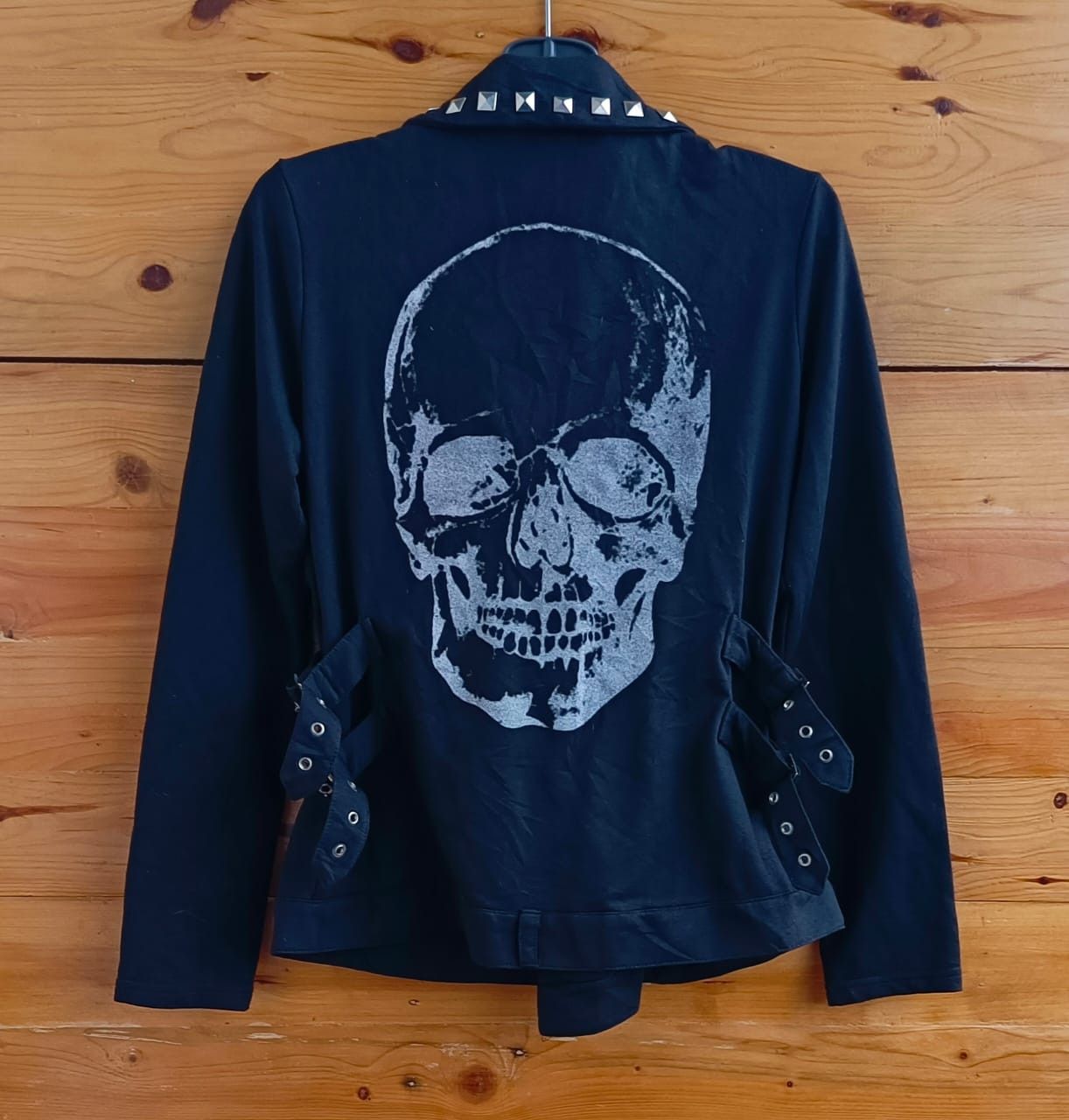 image of Avant Garde x Hysteric Glamour Big Skulls - Japanese Brean Cropped Spike Punk Rock Skull in Black, 