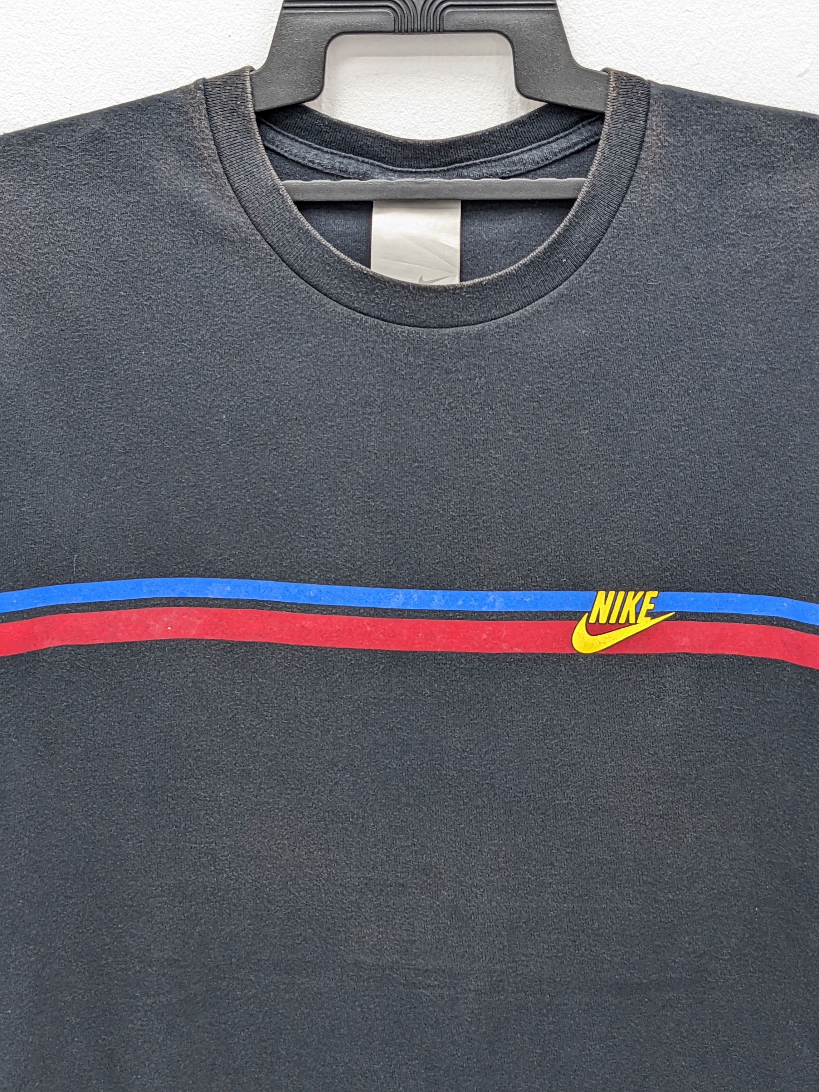 Nike VINTAGE 90s Y2K NIKE TSHIRT Size US XL / EU 56 / 4 - 3 Thumbnail