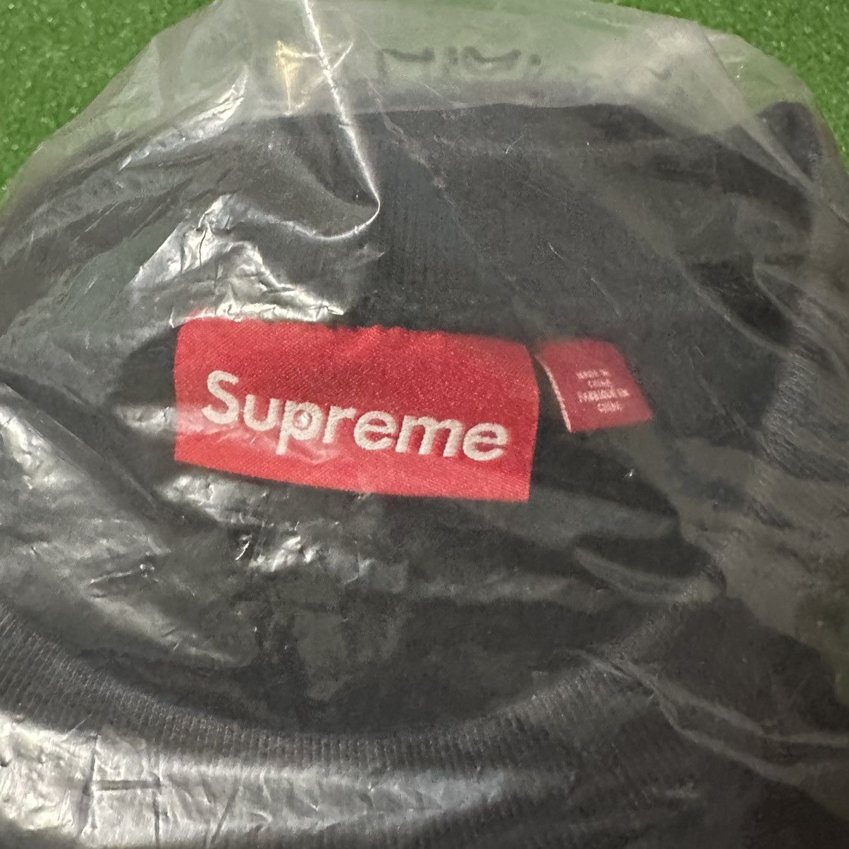 Supreme Supreme Washed Box Logo Crewneck Black SS25 Size US XL / EU 56 / 4 - 3 Thumbnail