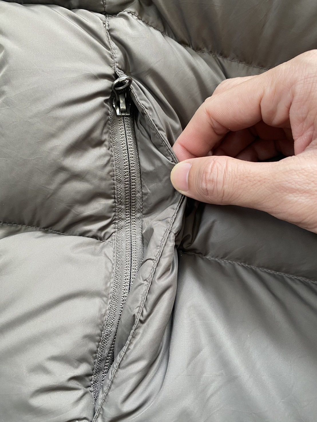 Eddie Bauer 00s eddie bauer "goose down" down vest 700 FILL POWER Size US XL / EU 56 / 4 - 6 Thumbnail