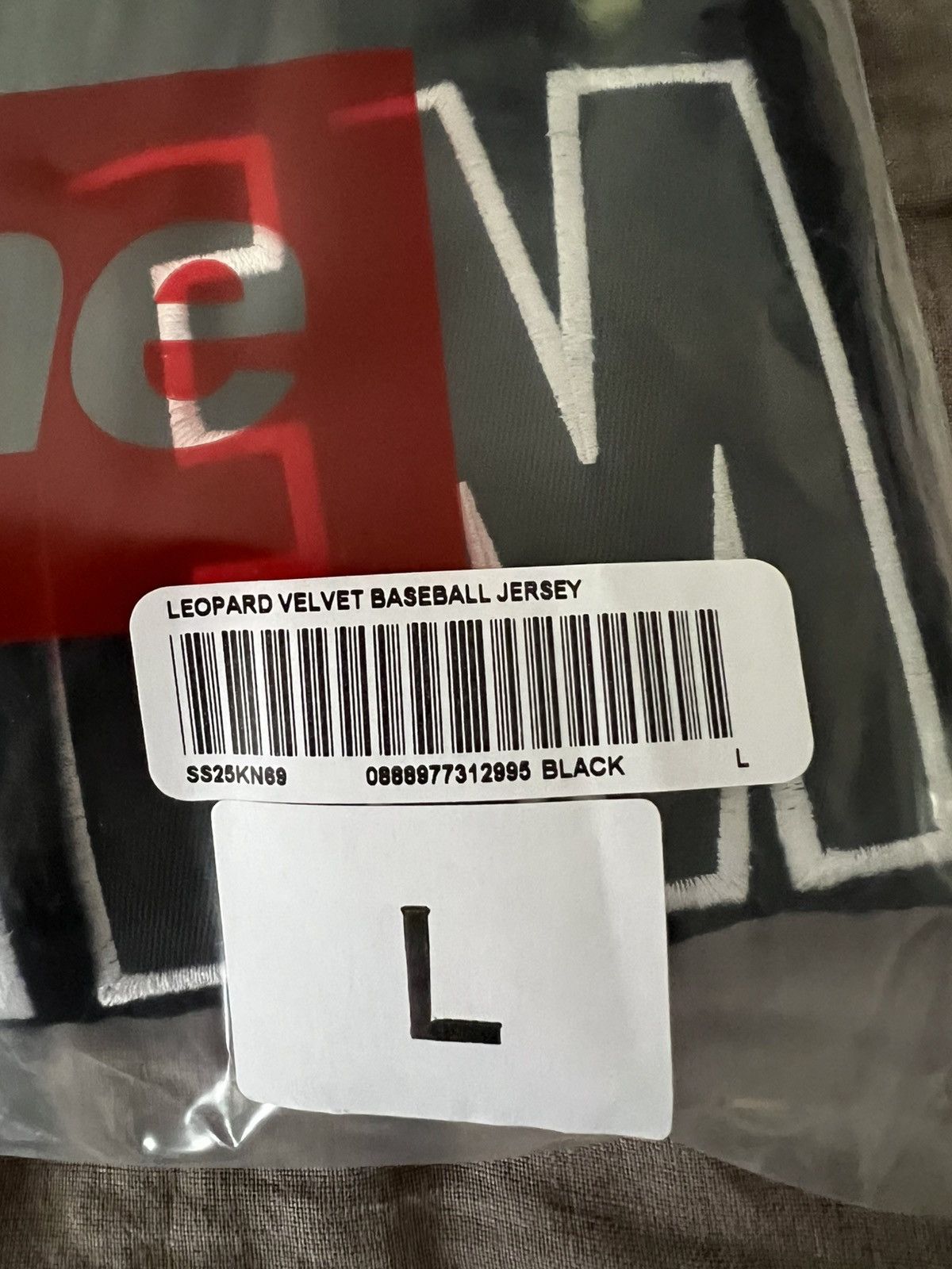 Supreme Supreme Size Large Velvet Baseball Jersey Size US L / EU 52-54 / 3 - 4 Thumbnail