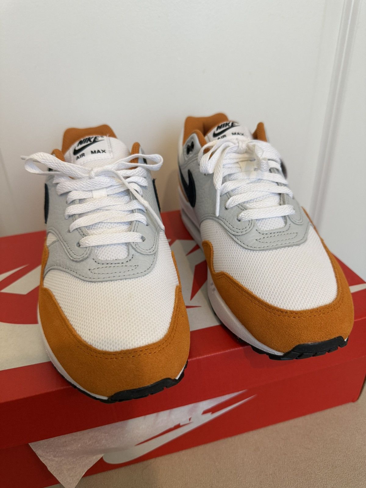 Nike Air Max 1 Size US 9 / EU 42 - 2 Thumbnail