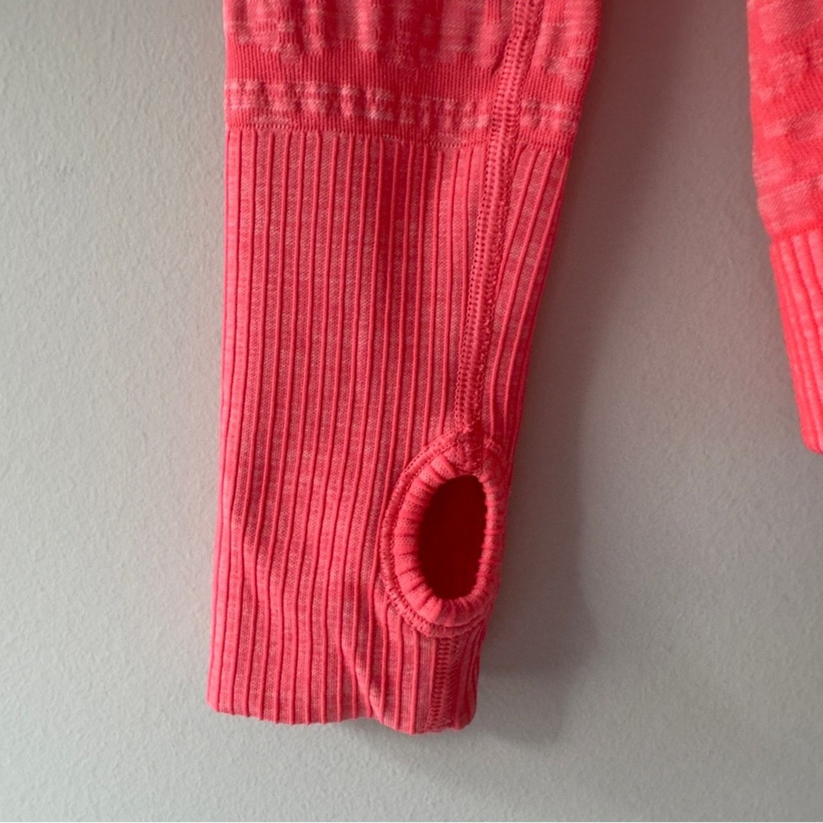 Lululemon Lululemon Rest Less Pullover in Heathered Electric Coral Top Size M / US 6-8 / IT 42-44 - 7 Thumbnail