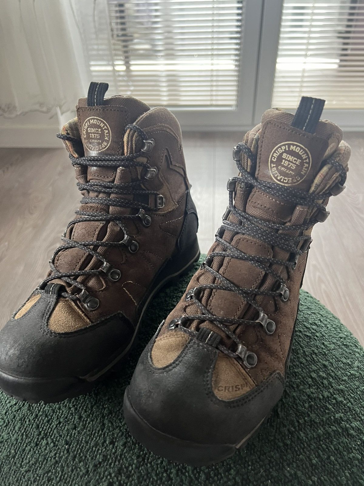 Other ‼️Crispi Hiking Rare Gore-Tex Vibram Trail High Boots‼️ Size US 7 / EU 40 - 15 Thumbnail