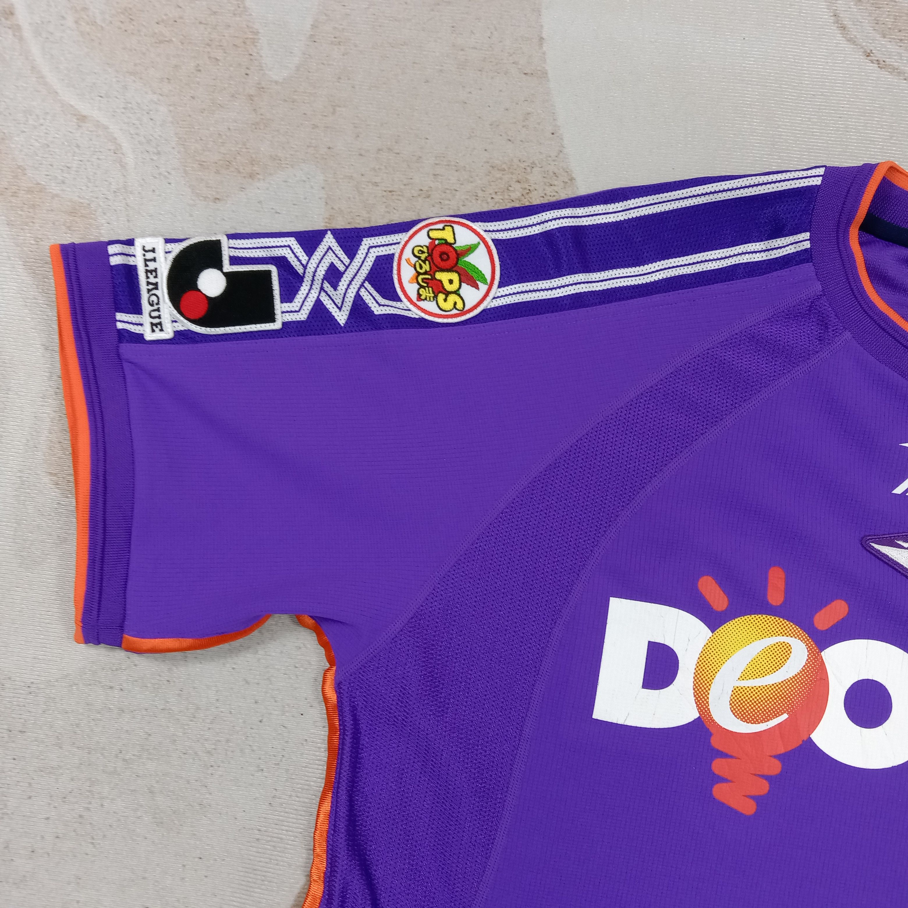 Mizuno Sanfrecce Hiroshima J.League Football Jerseys C276N74 Size US L / EU 52-54 / 3 - 3 Thumbnail