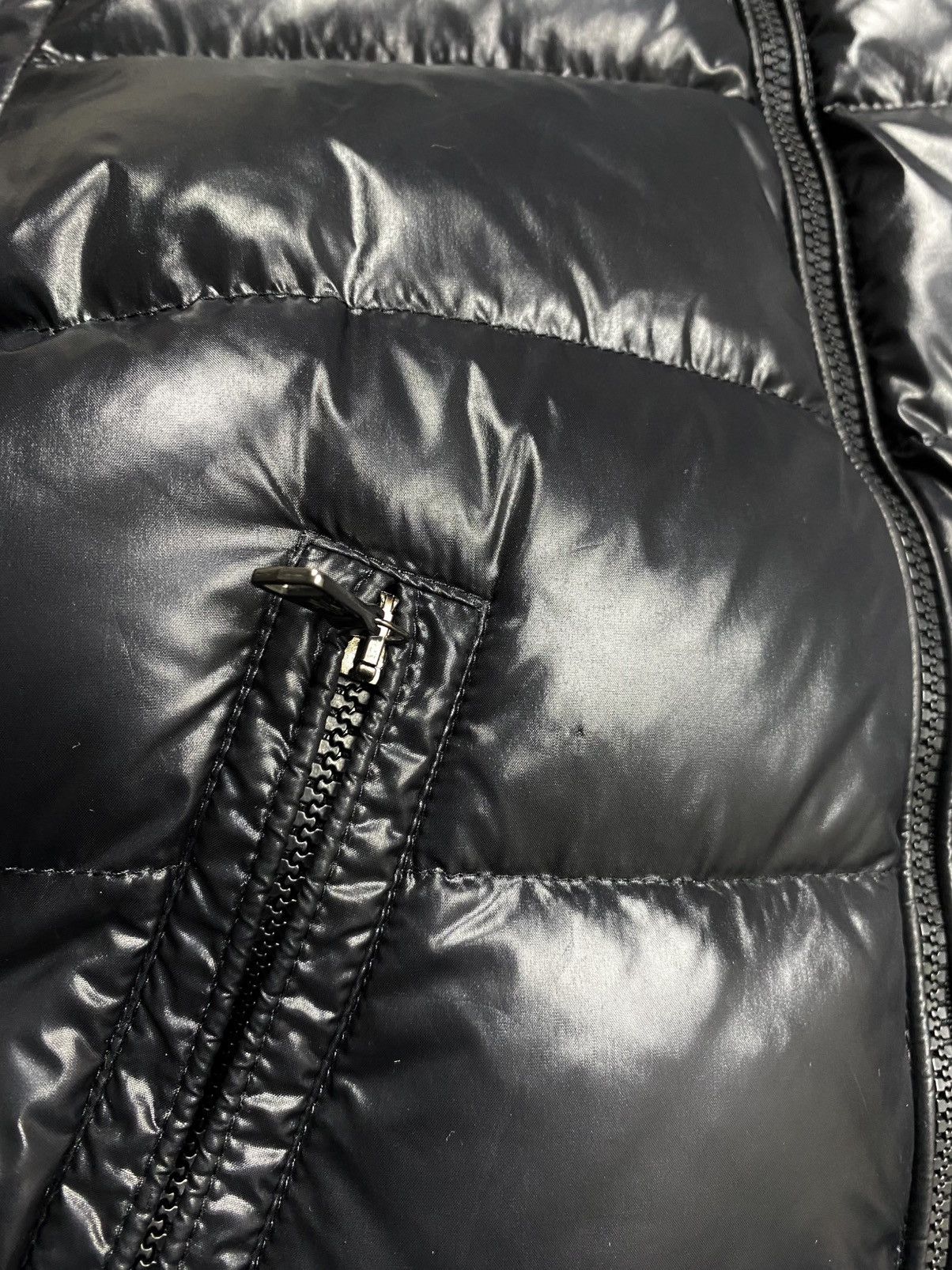 Moncler Moncler Maya Kids Down Puffer Jacket Size 12/152 Size XS / US 0-2 / IT 36-38 - 19 Thumbnail