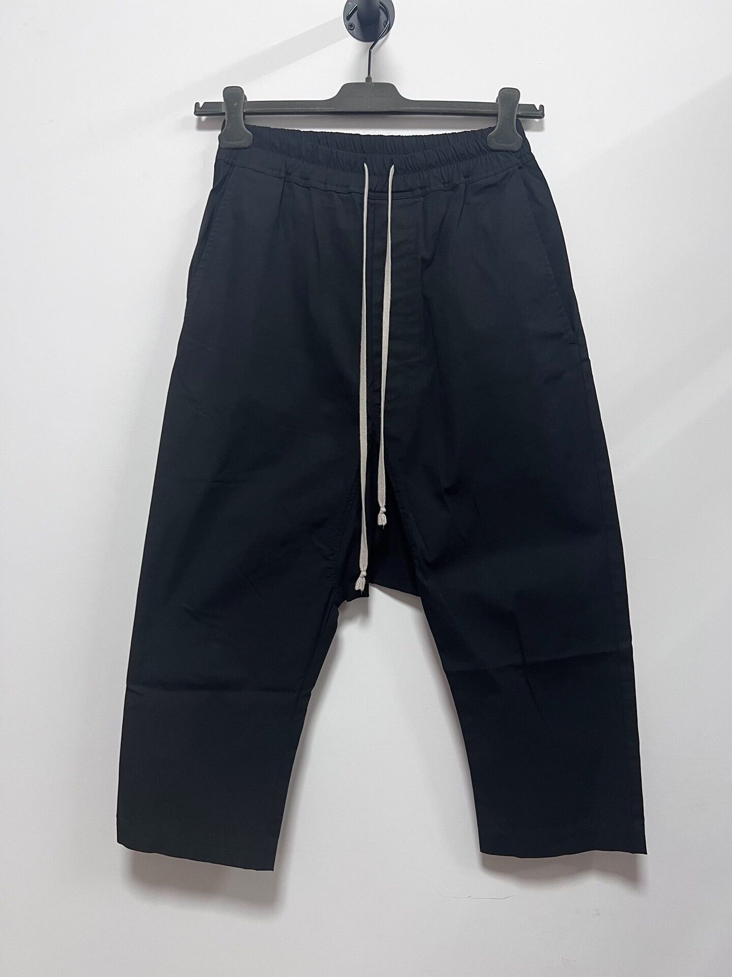 Rick Owens Black Three-Quarter Pants Size 46
