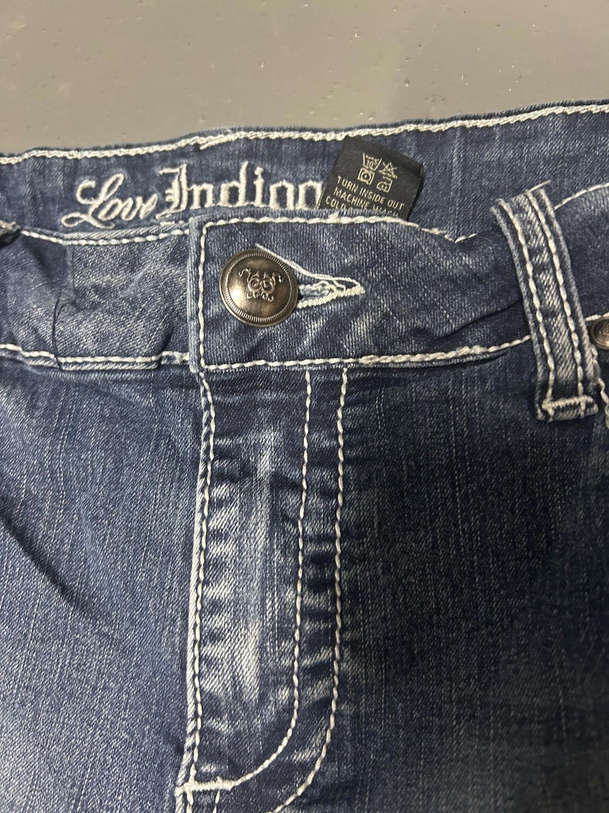 Designer Stylish Lee Indigo Denim Shorts with Embellished Pockets Size 30" / US 8 / IT 44 - 5 Thumbnail