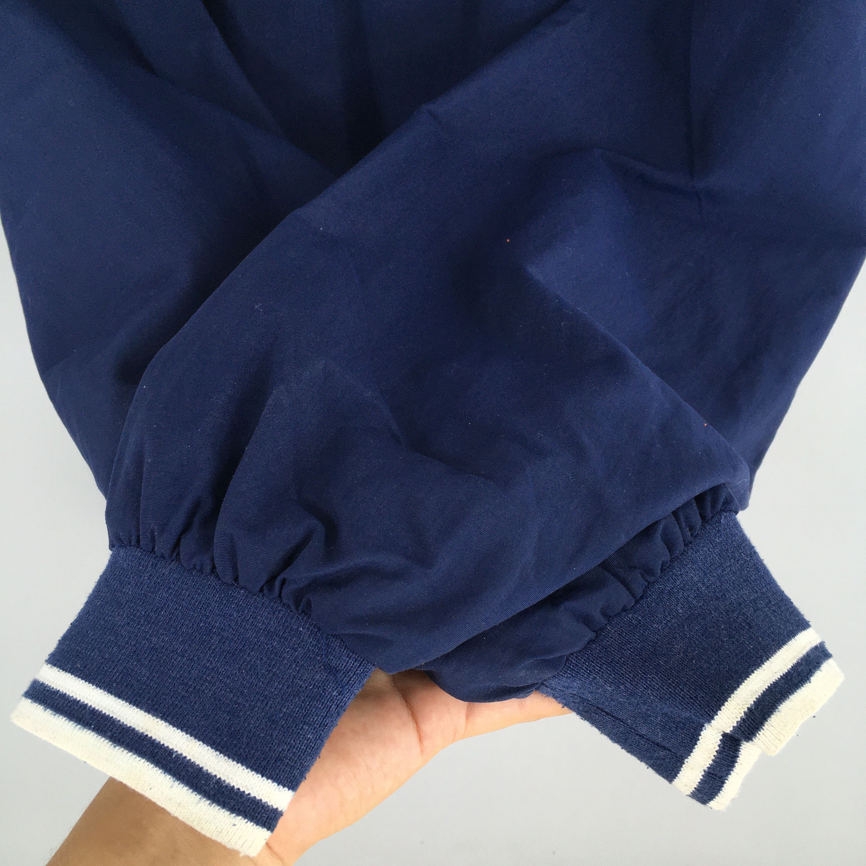 Reebok Vintage Retro Reebok Sports Windbreaker Jacket Large Size US L / EU 52-54 / 3 - 5 Thumbnail
