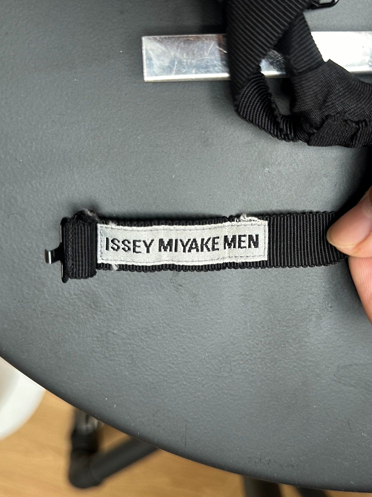 Issey Miyake Issey Miyake Men Tassel Tie Size ONE SIZE - 5 Thumbnail
