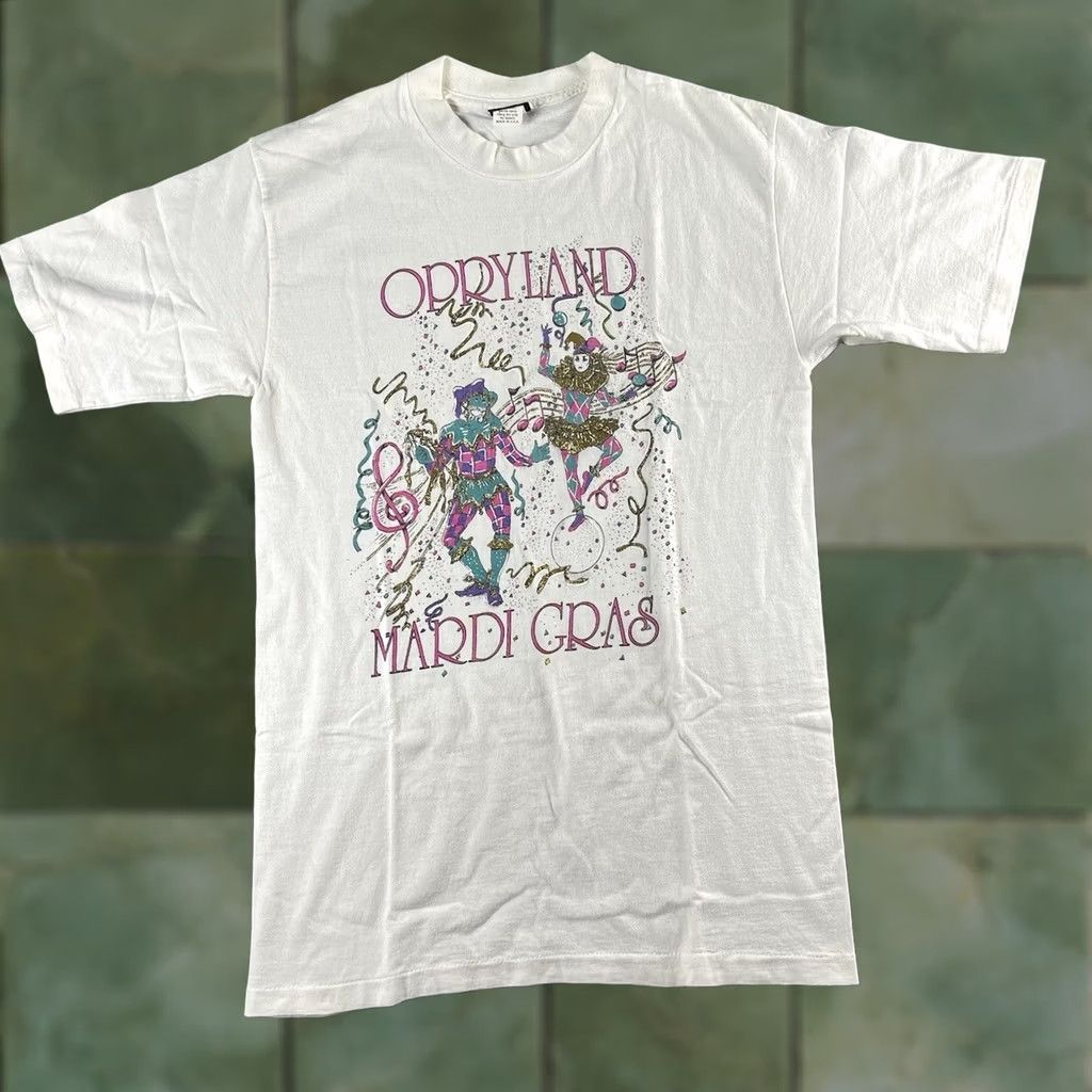 Vintage VINTAGE Diamond Dust Shirt Unisex Adults T-Shirt Size M White Glitter Mardi Gras Opryland 90s USA Size US M / EU 48-50 / 2 - 1 Thumbnail