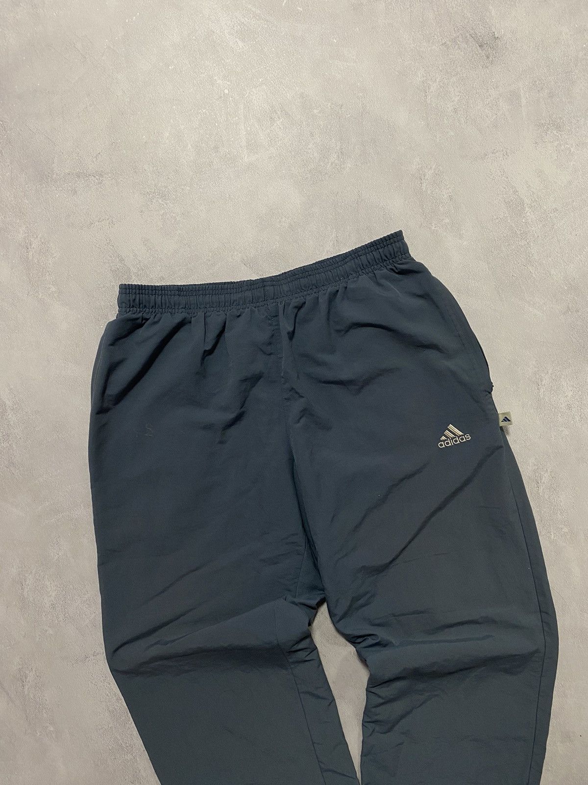 Adidas × Vintage Vintage Train Track Pants Baggy Adidas Logo Parachute Size US 34 / EU 50 - 2 Thumbnail
