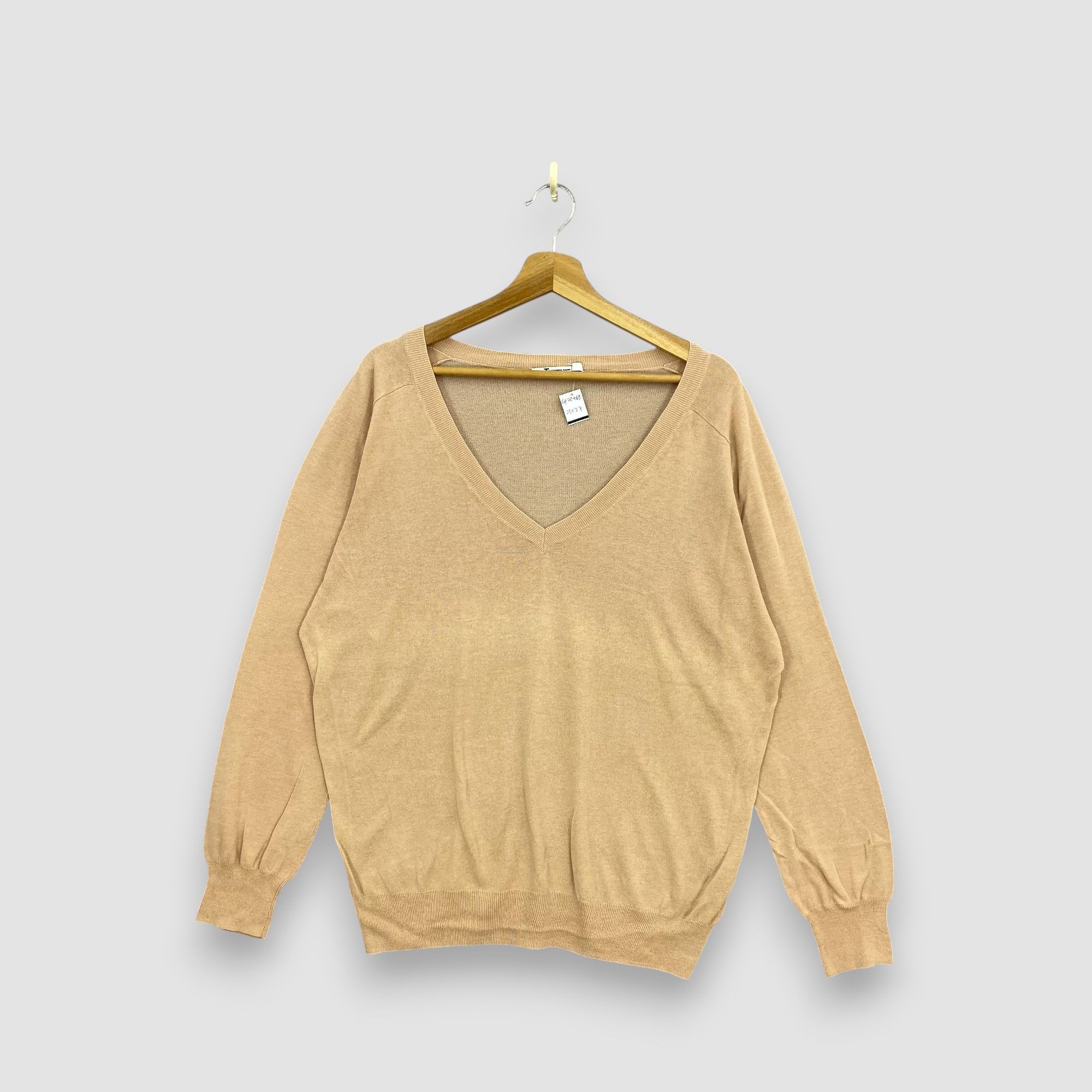Alexander Wang Vintage T by Alexander Wang V-Neck Sweatshirt Knit Jumper Size XL / US 12-14 / IT 48-50 - 1 Thumbnail