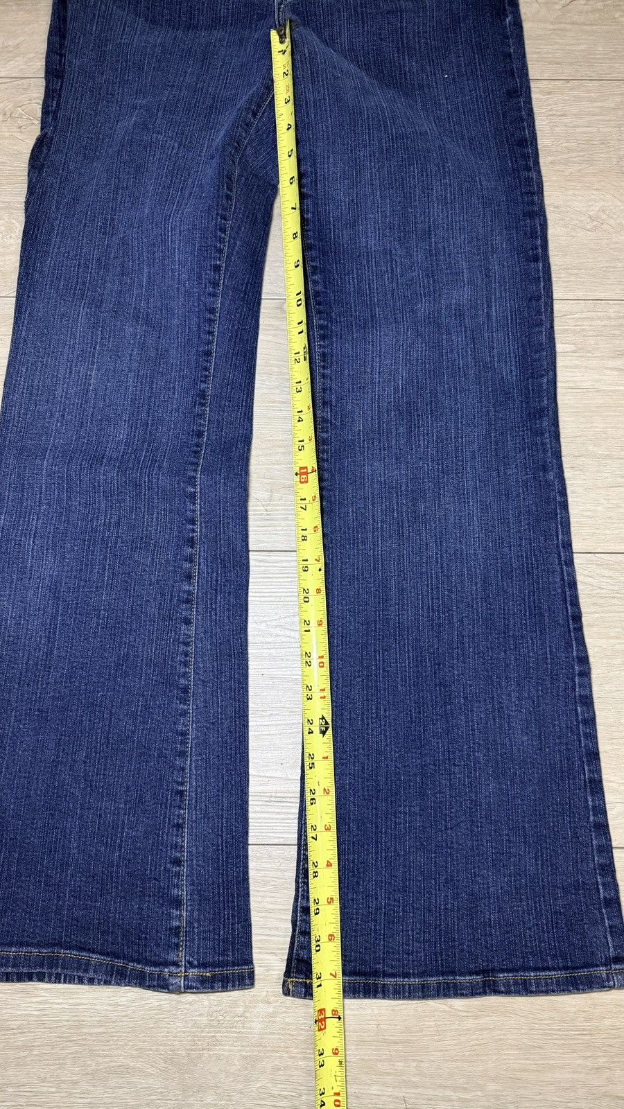 Rock & Republic Y2K 2000s NYDJ Embroidered Dark Indigo Flared Denim Jeans Size 32" / US 10 / IT 46 - 6 Thumbnail