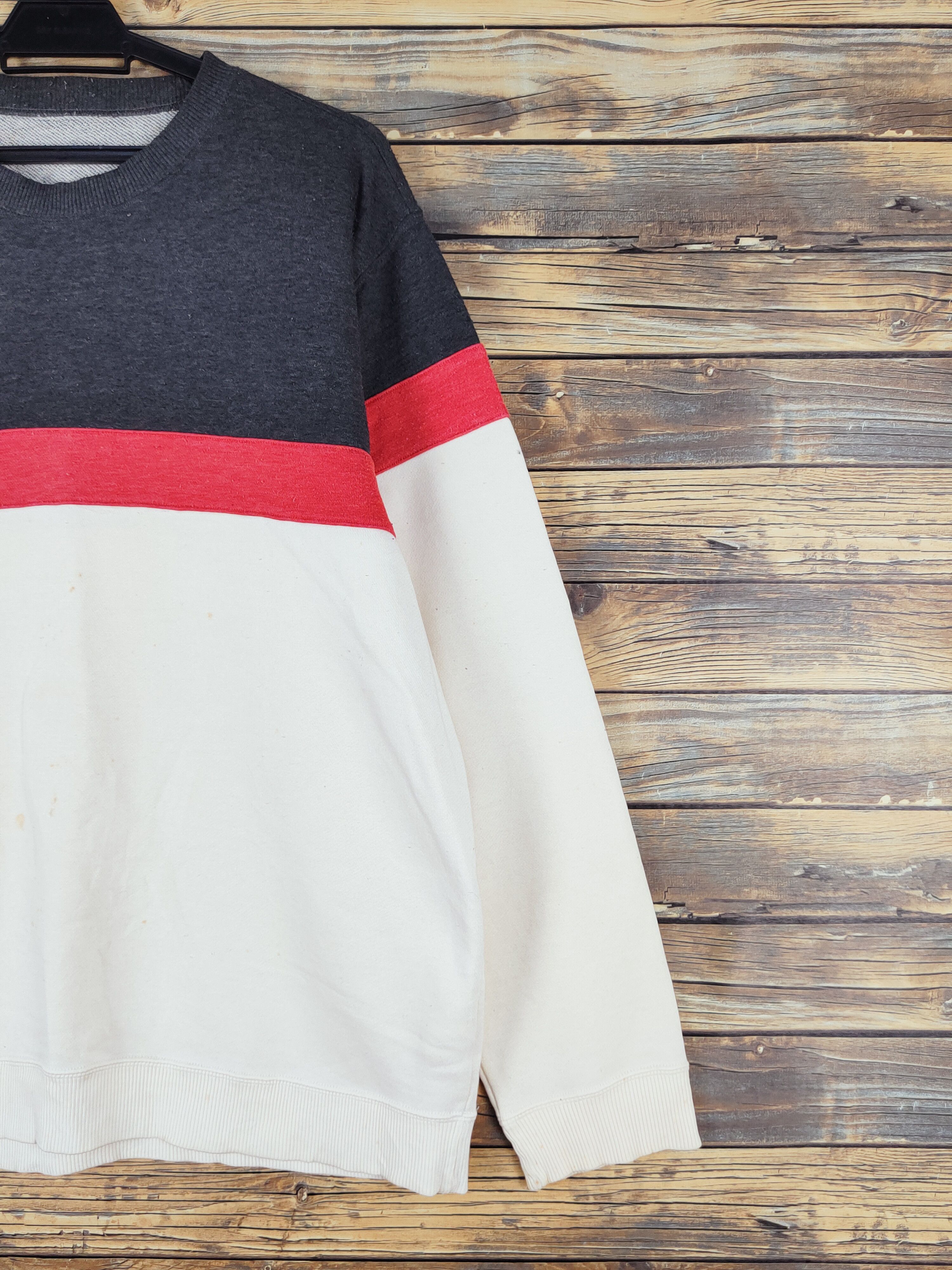 Japanese Brand × Vintage Uniqlo Cream vintage japan Sweatshirts #W1165 Size US L / EU 52-54 / 3 - 5 Thumbnail