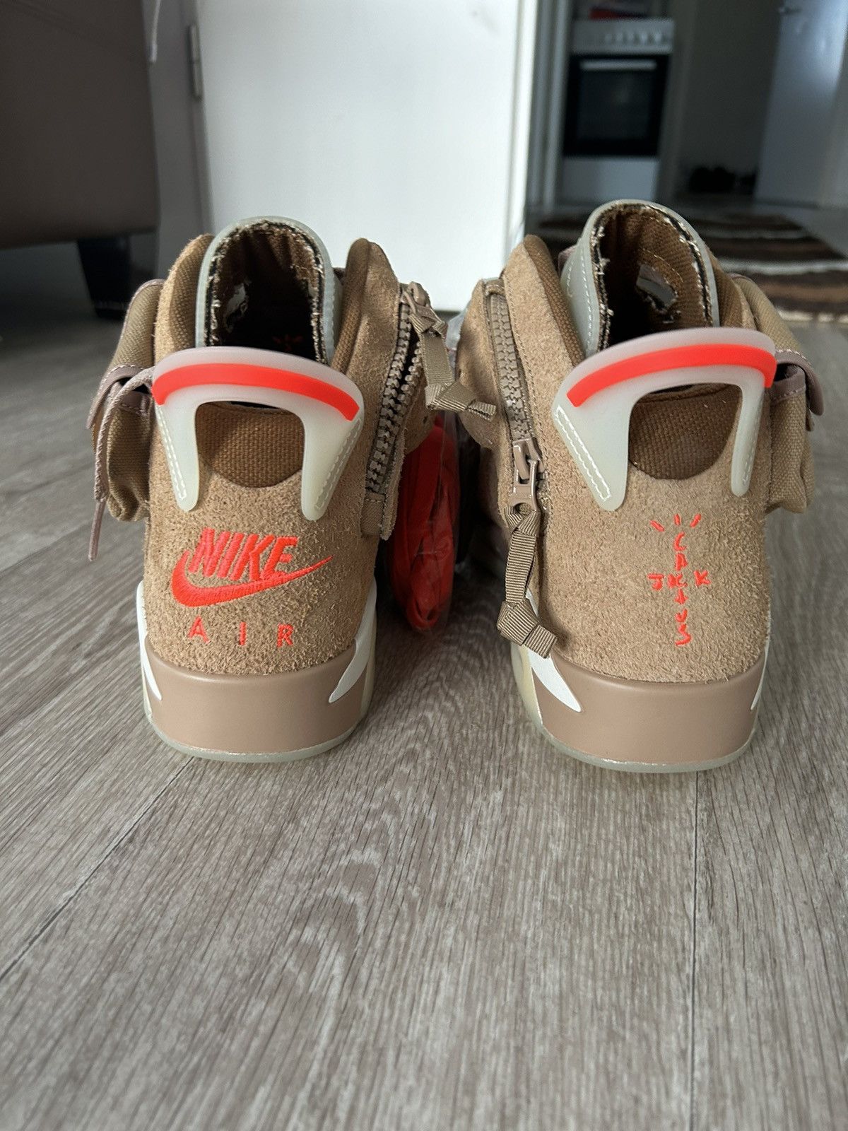 Jordan Brand × Nike × Off-White Air Jordan 6 Retro SP Travis Scott Kaki Size US 9 / EU 42 - 6 Thumbnail