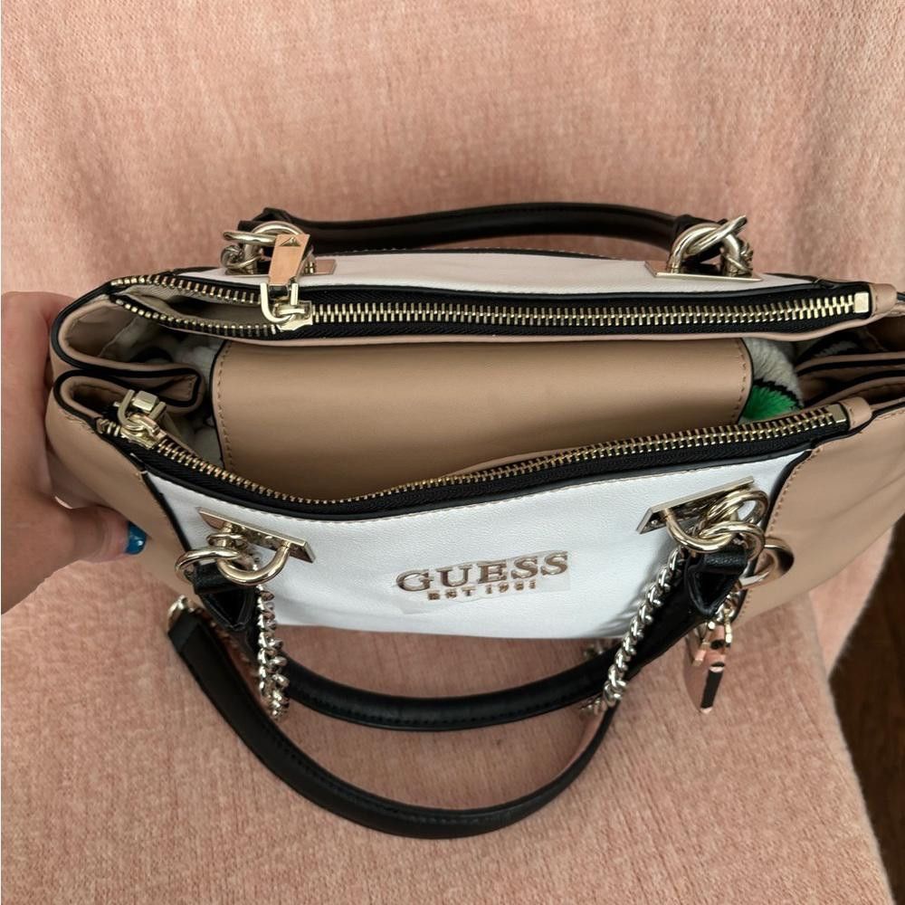 Guess GUESS Ladies White and Beige Bag Size ONE SIZE - 2 Thumbnail