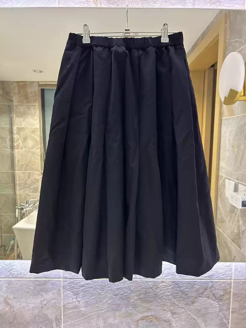 image of Comme Des Garcons Comme Des Garcon Wool Skirt in Black, Men's (Size 27)