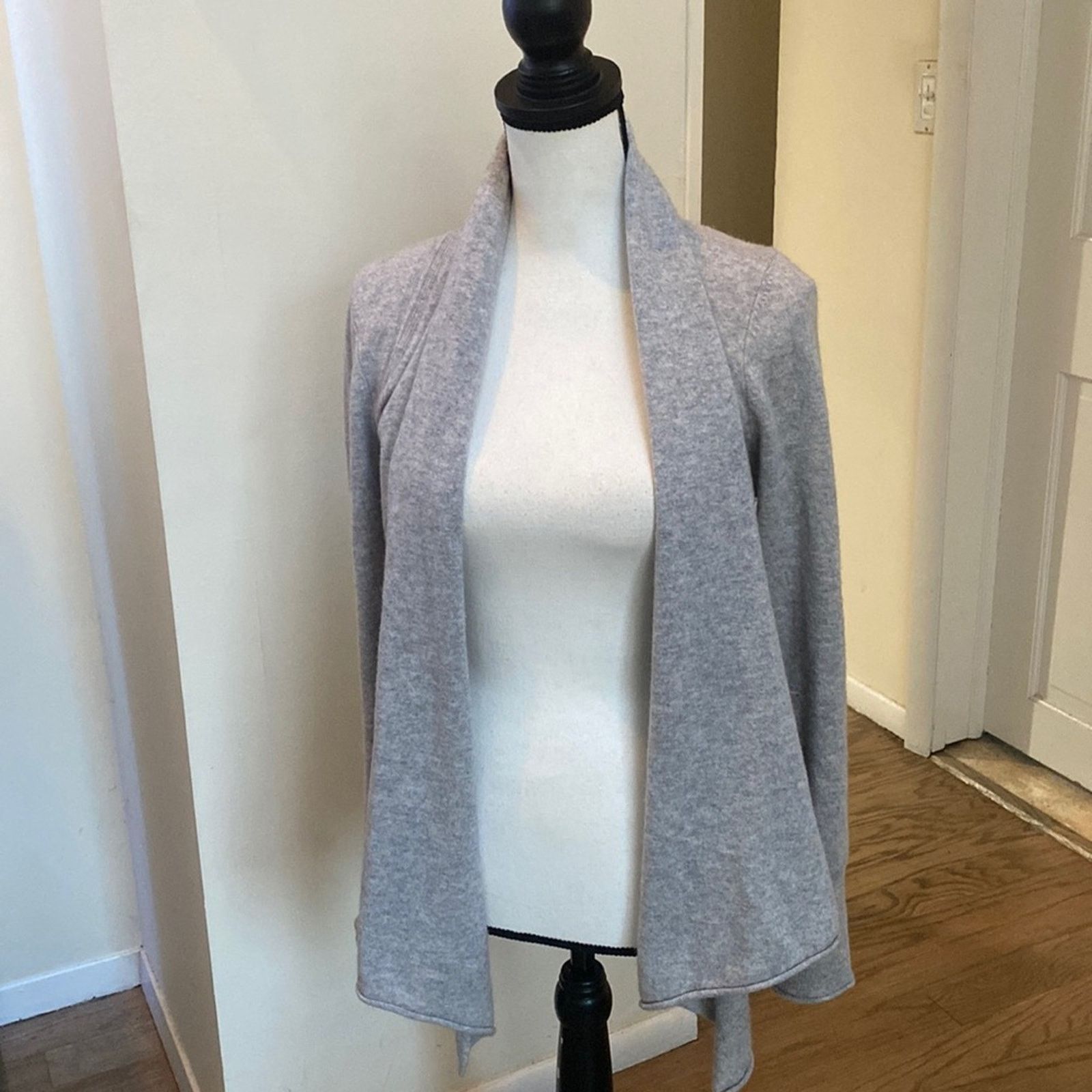 Other Aqua 100% Cashmere Open Drape Front Cardigan Small Size S / US 4 / IT 40 - 1 Thumbnail