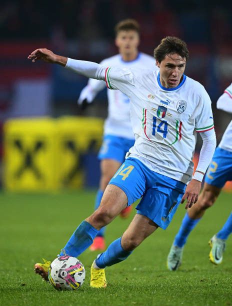 Puma Italy away 2022/2023 federico chiesa jersey football Size US L / EU 52-54 / 3 - 15 Thumbnail