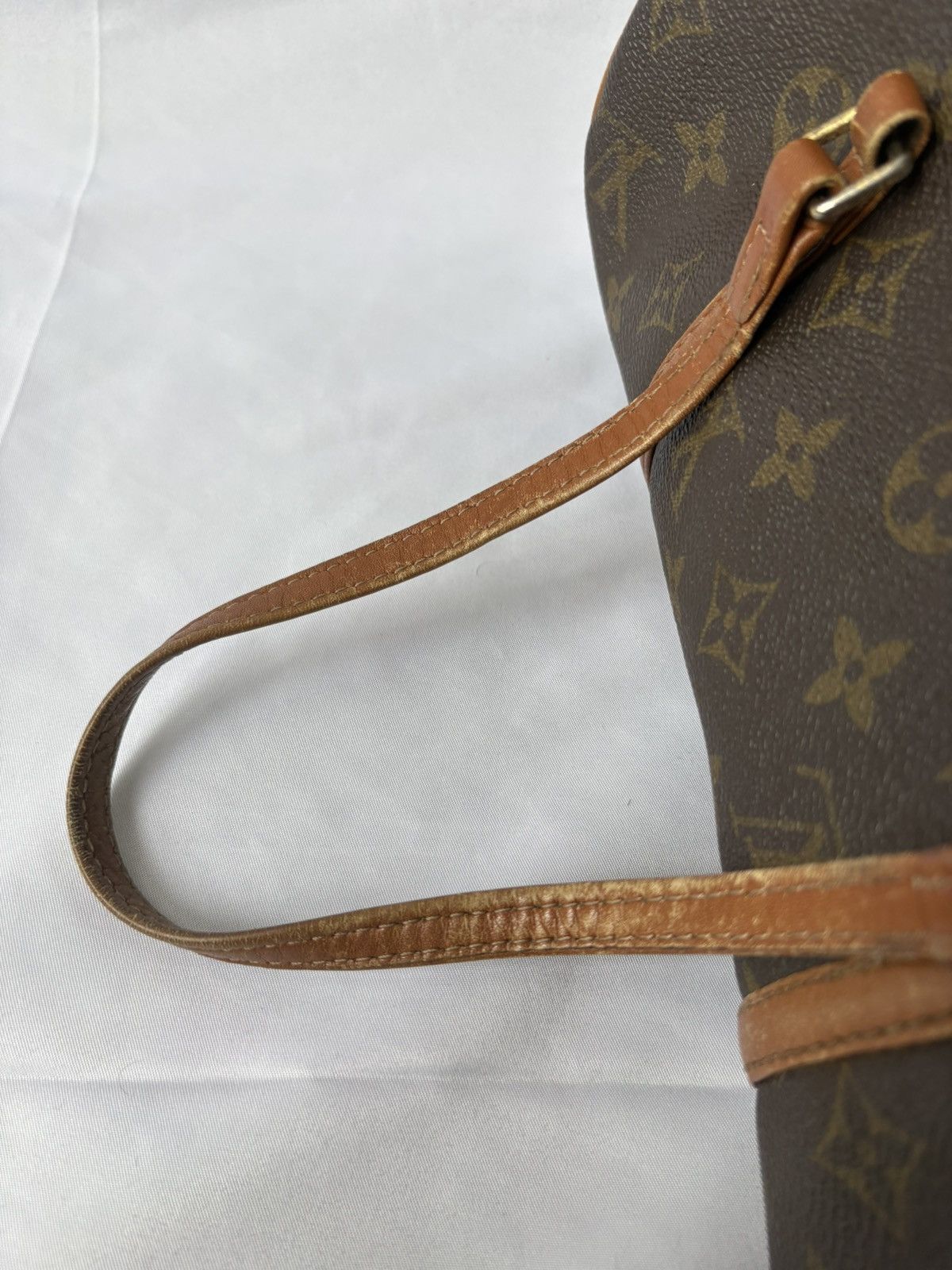 Louis Vuitton Louis Vuitton Size ONE SIZE - 7 Thumbnail