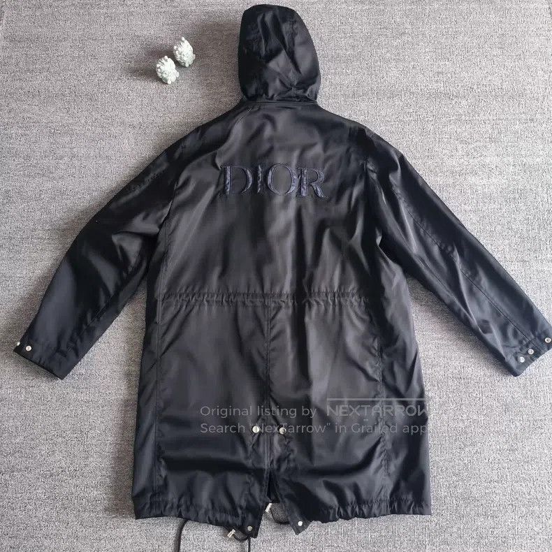 Dior Dior Black solid colour medium and long coat Size US M / EU 48-50 / 2 - 2 Thumbnail
