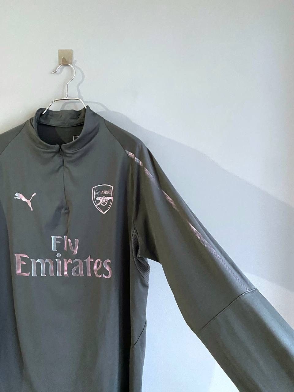 Puma FC Arsenal London 2018/19 Soccer Training Long Sleeve Size L Size US L / EU 52-54 / 3 - 8 Thumbnail