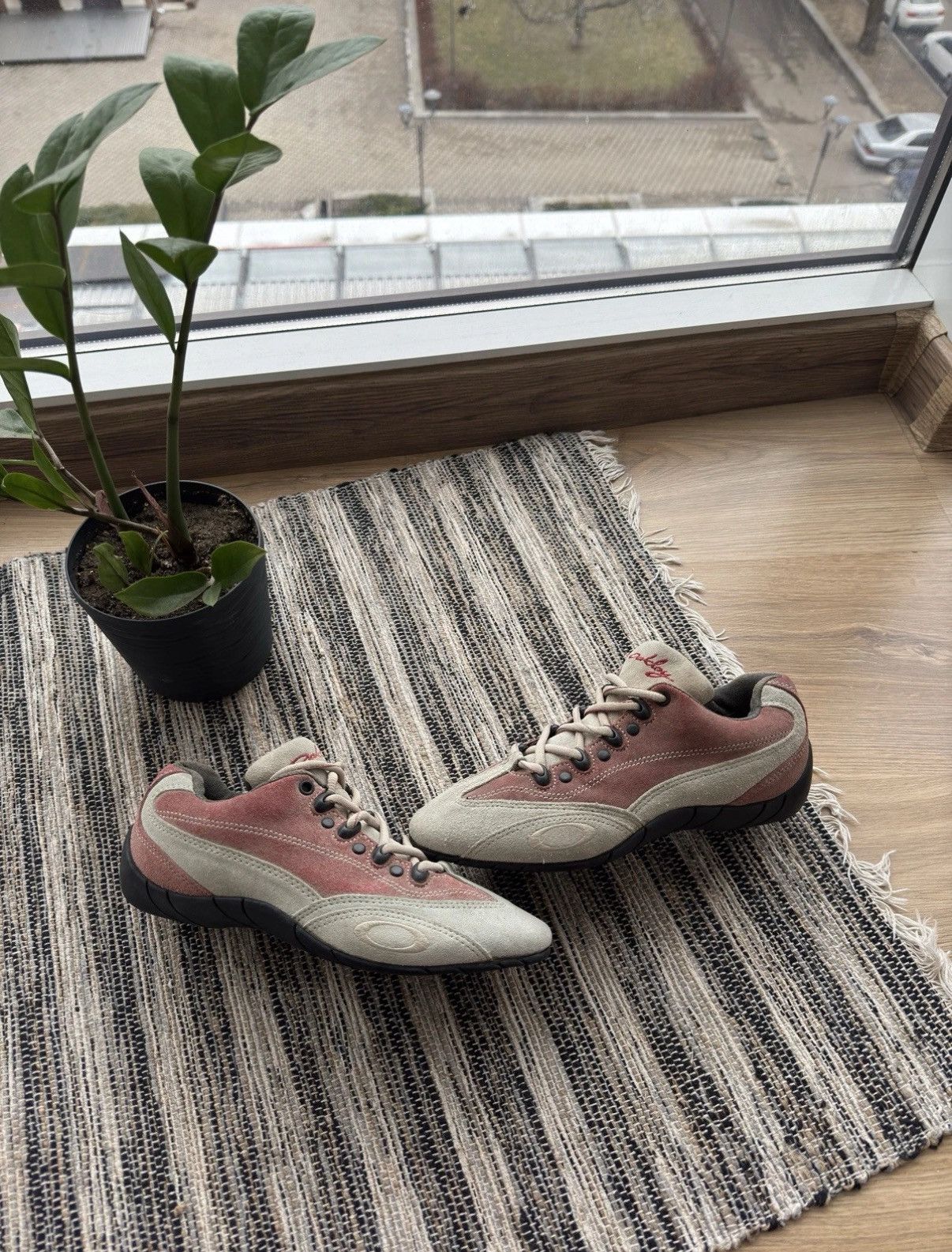 Oakley Oakley Vintage 90s SoftWare Suede Sneakers Shoes woman Size US 6 / IT 36 - 1 Thumbnail