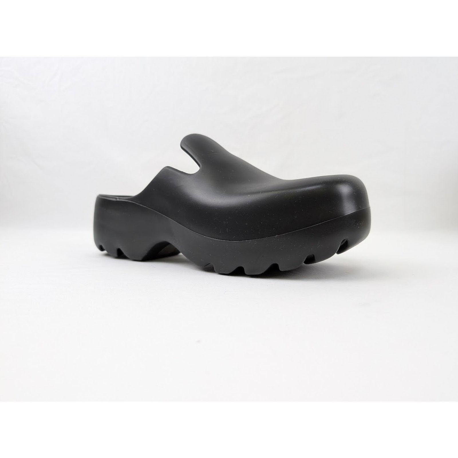 Bottega Veneta o1rshd1 Gel Rubber Flash Slipper in Black Size US 9 / EU 42 - 2 Thumbnail