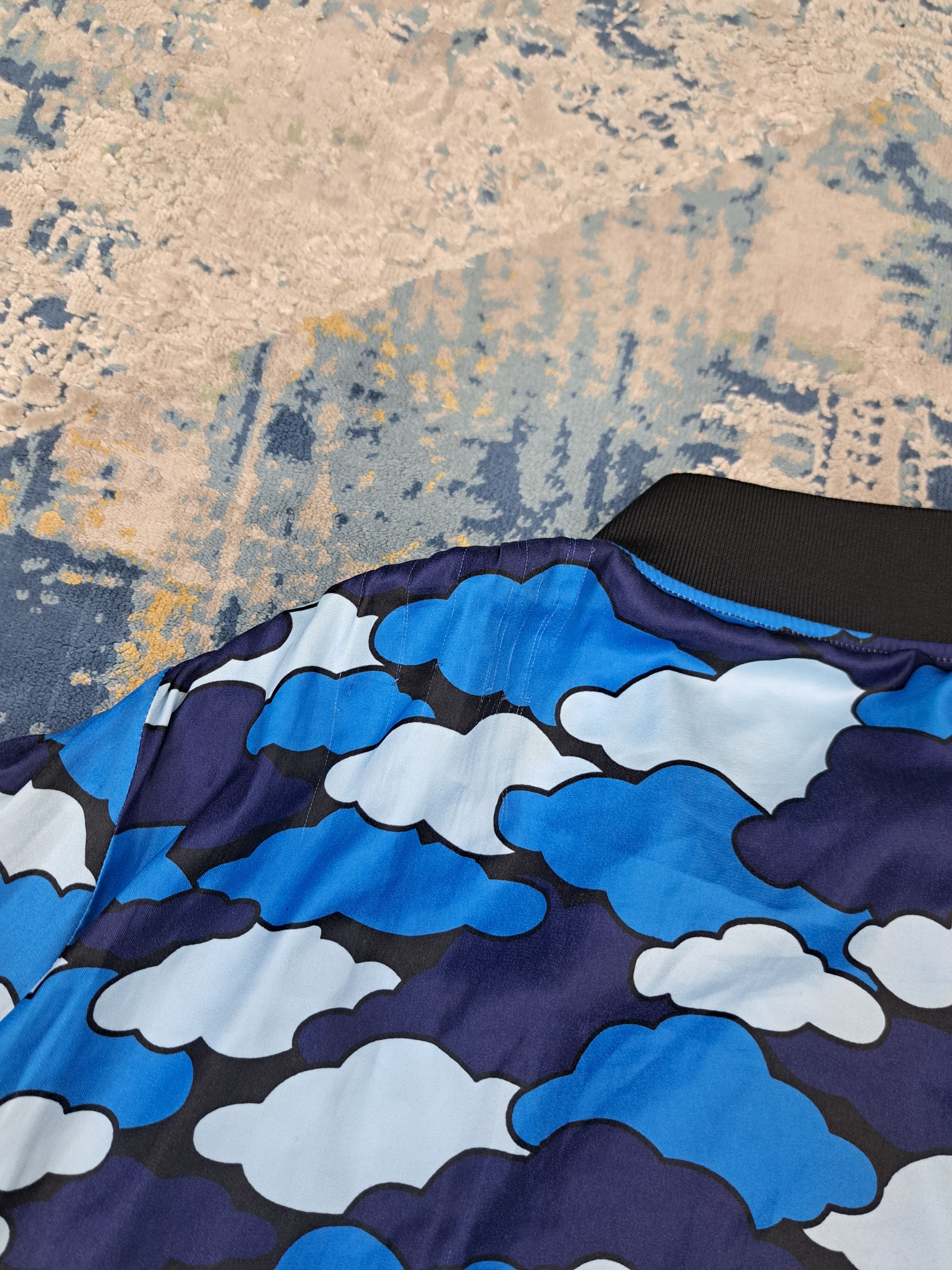 Moschino Love Moschino Fullprint Cloud Camo Bomber Jacket Size M / US 6-8 / IT 42-44 - 13 Thumbnail