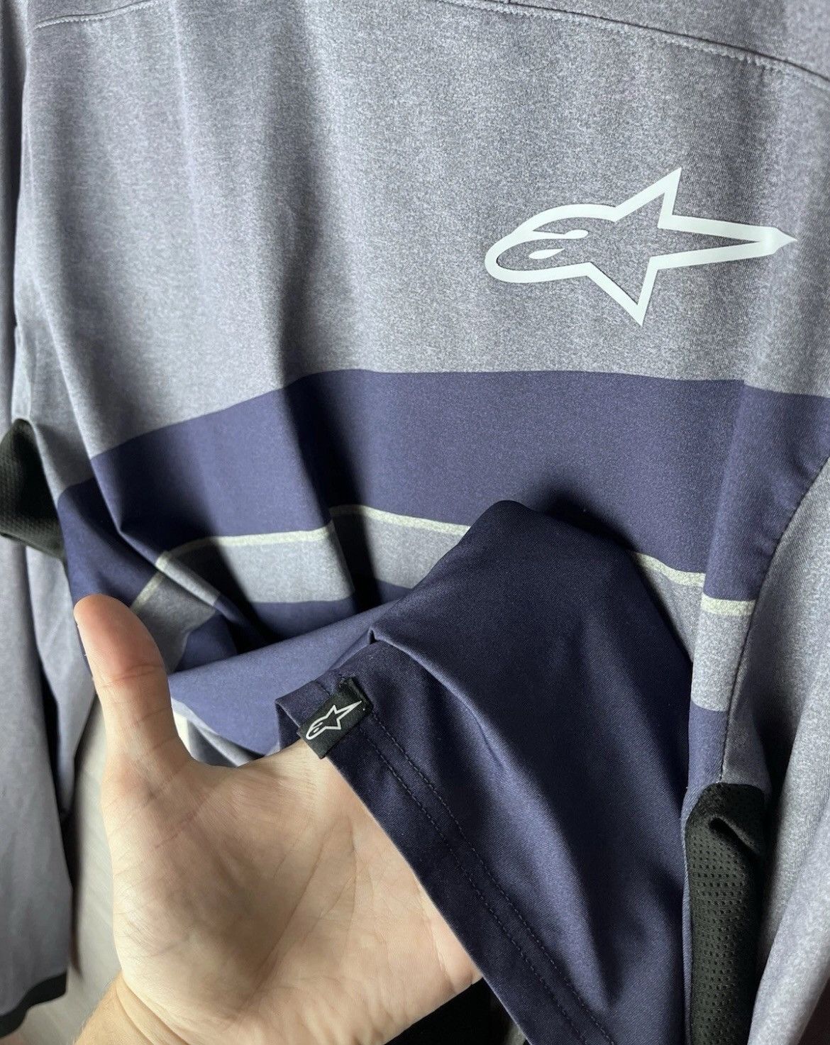 Alpinestars Men’s moto longsleeve Alpinestars size Xl Y2K sport Size US XL / EU 56 / 4 - 7 Thumbnail
