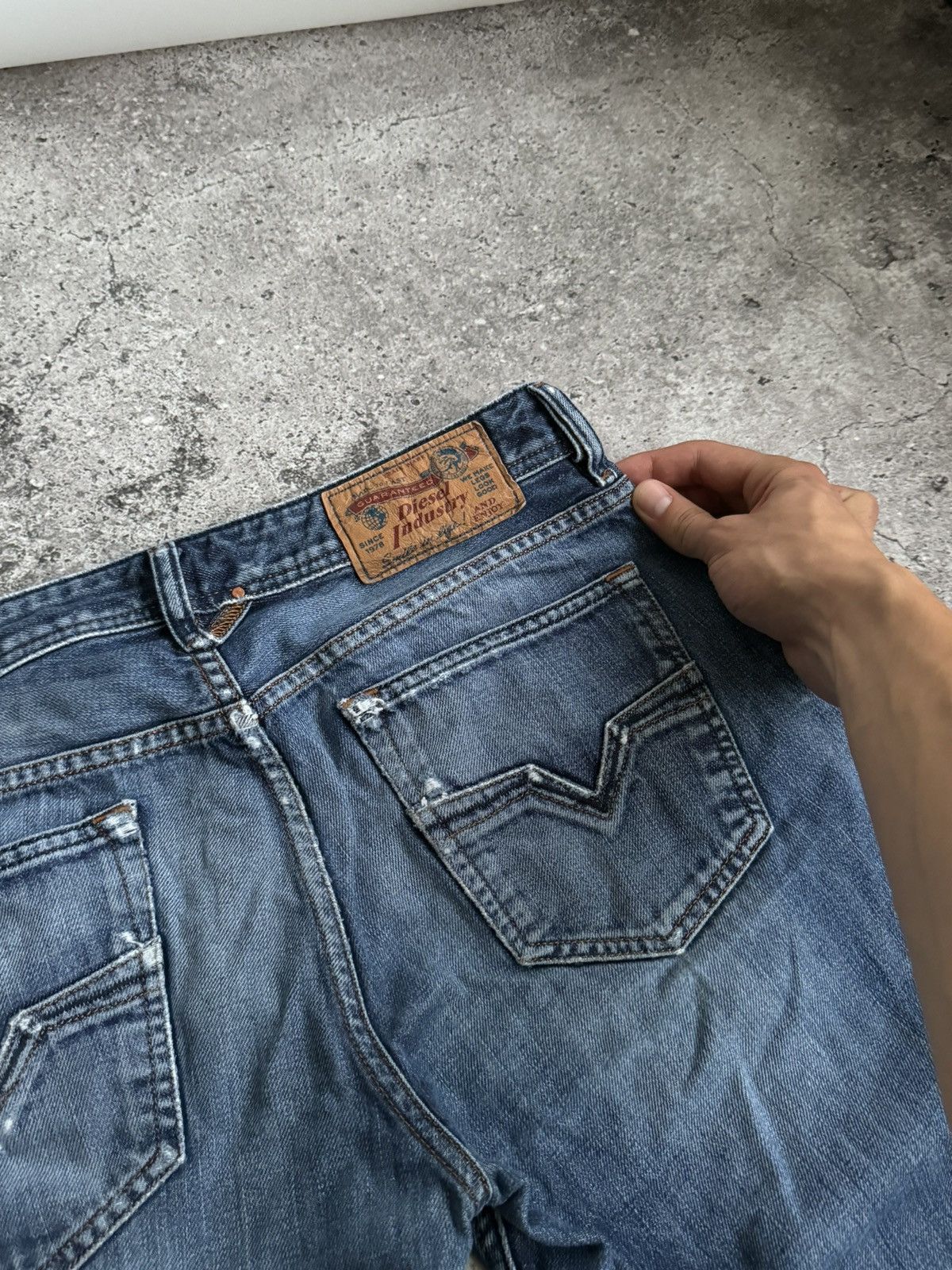 Diesel × Vintage Vintage Diesel Y2K distressed jeans pants Size US 31 - 17 Thumbnail