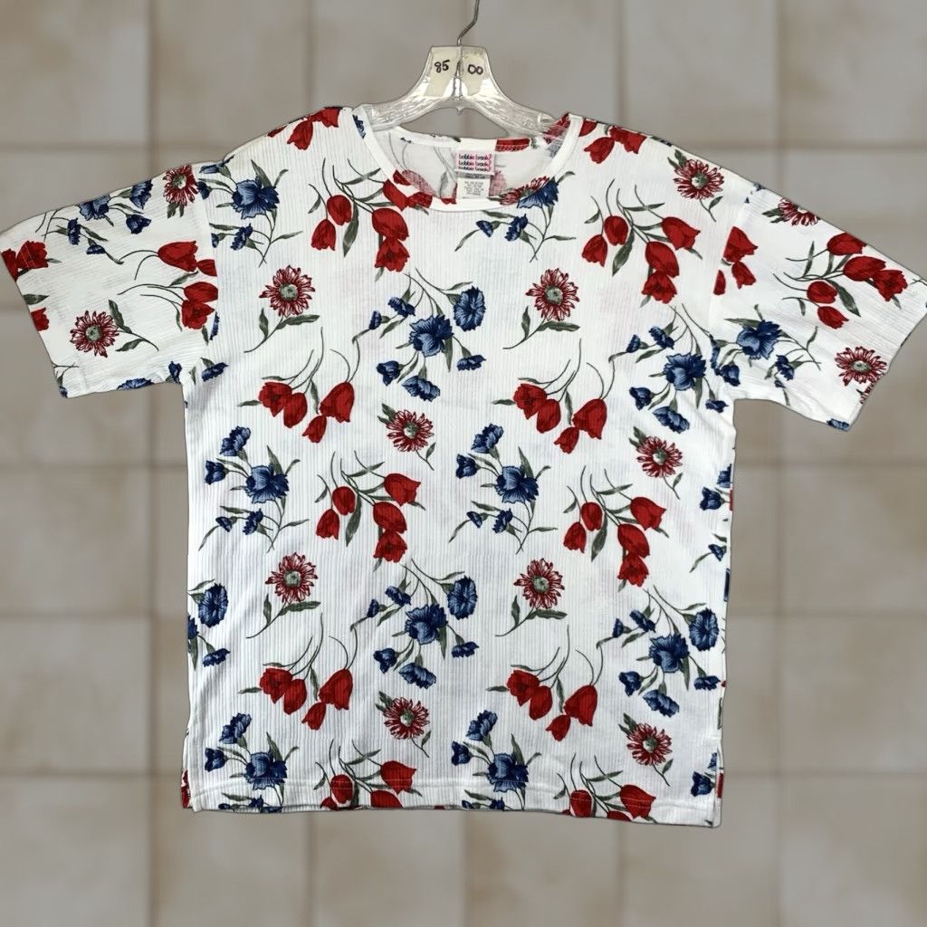 Vintage VINTAGE Bobbie Brooks Women's Oversized T-Shirt Large White Red Blue Floral 80s Casual Size L / US 10 / IT 46 - 1 Thumbnail