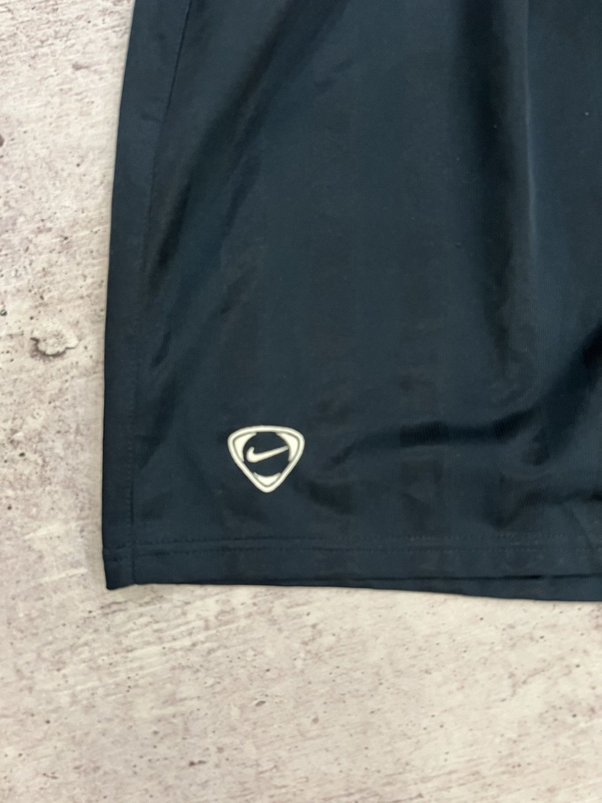 Nike Nike Vintage Shorts Swoosh Logo y2k Size US 30 / EU 46 - 4 Thumbnail